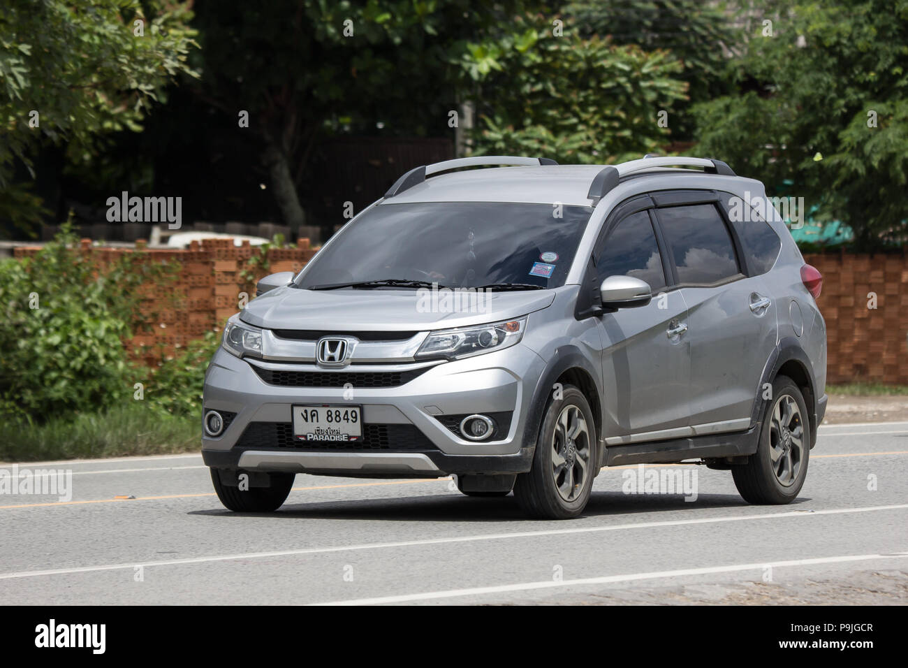 Chiangmai Thailand June 28 18 Private Car Honda Brv City Suv Car On Road No 1001 8 Km From Chiangmai City Stock Photo Alamy Chiangmai Thailand June 28 18 Private Car Honda Brv City Suv Car On Road No 1001 8 Km From Chiangmai City Stock Photo Alamy