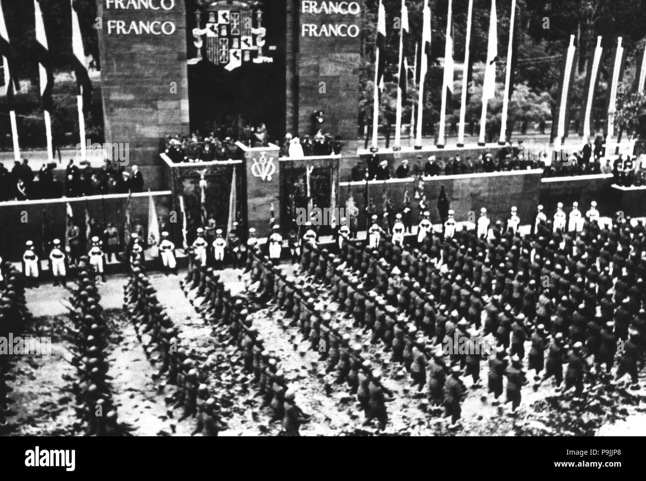 Spanish Civil War (1936 - 1939), Victory Parade of national troops passing in front of the grands… Stock Photo