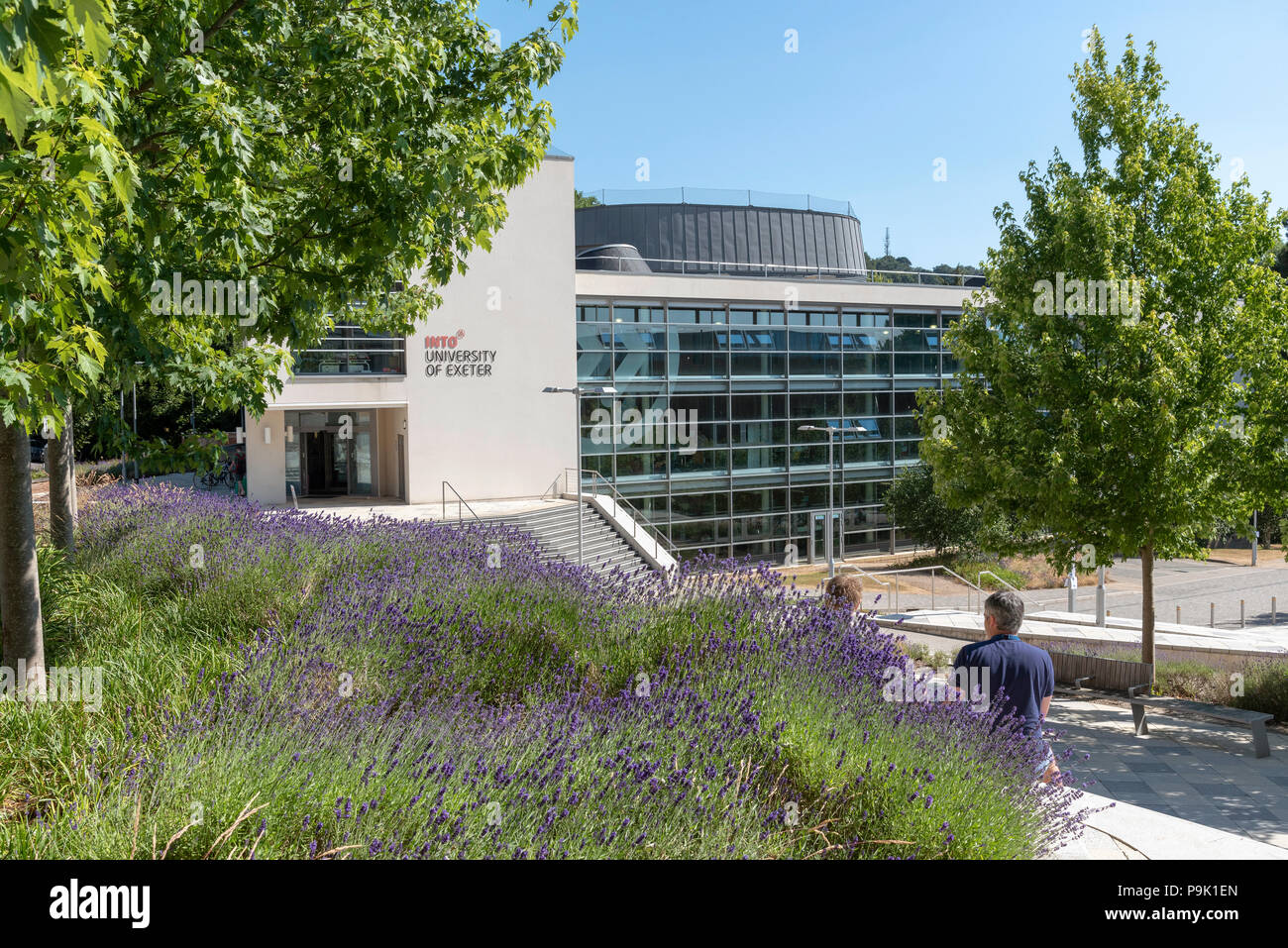 Uk university student open door hires stock photography and images Alamy