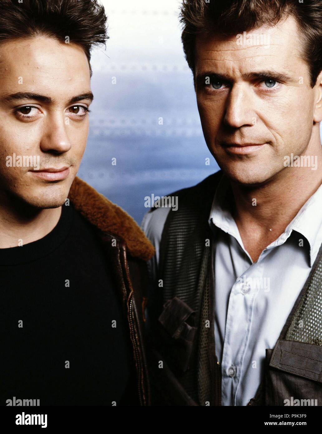 Original Film Title: AIR AMERICA.  English Title: AIR AMERICA.  Film Director: ROGER SPOTTISWOODE.  Year: 1990.  Stars: ROBERT DOWNEY JR.; MEL GIBSON. Credit: TRI STAR PICTURES / Album Stock Photo