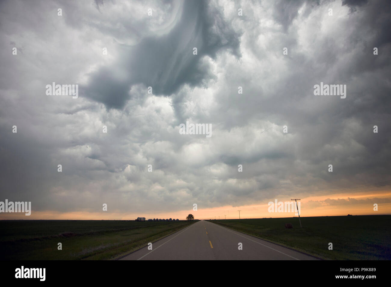 Prairie Storm Clouds in Saskatchewan Canada Mammatus Stock Photo - Alamy