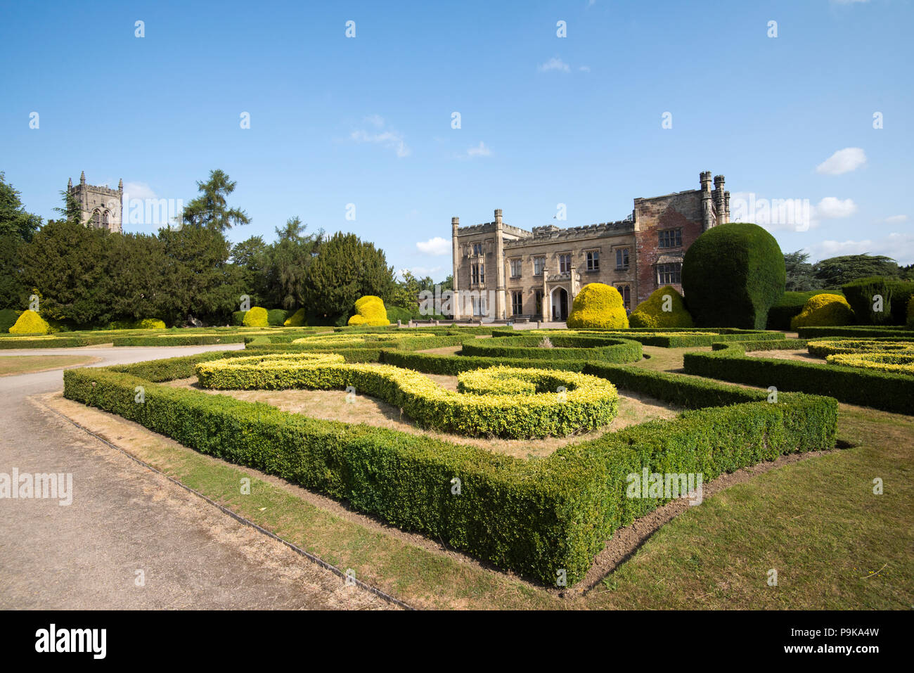 Elvaston castle country park hi-res stock photography and images - Alamy