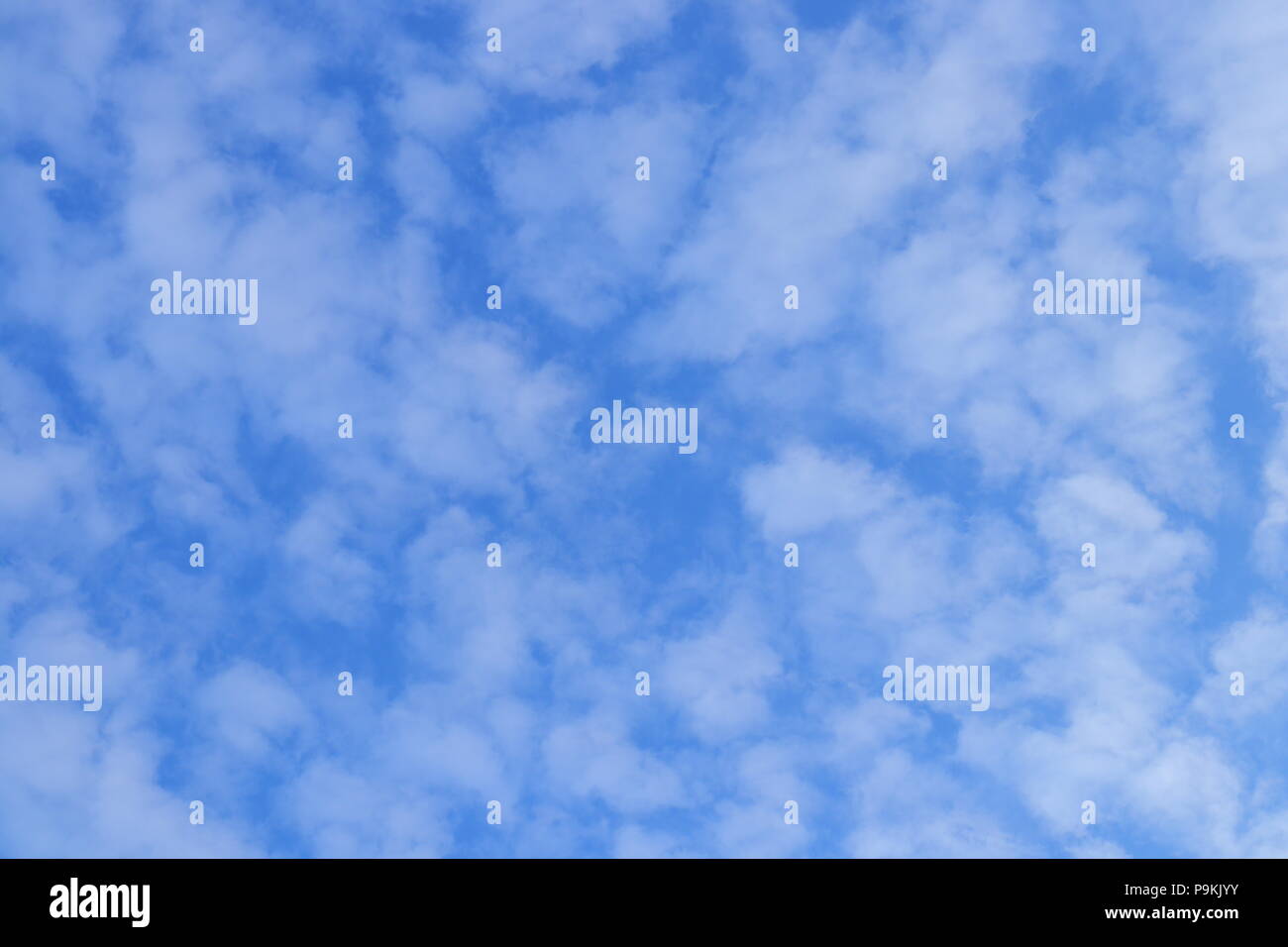 Cotton wool clouds hi-res stock photography and images - Alamy