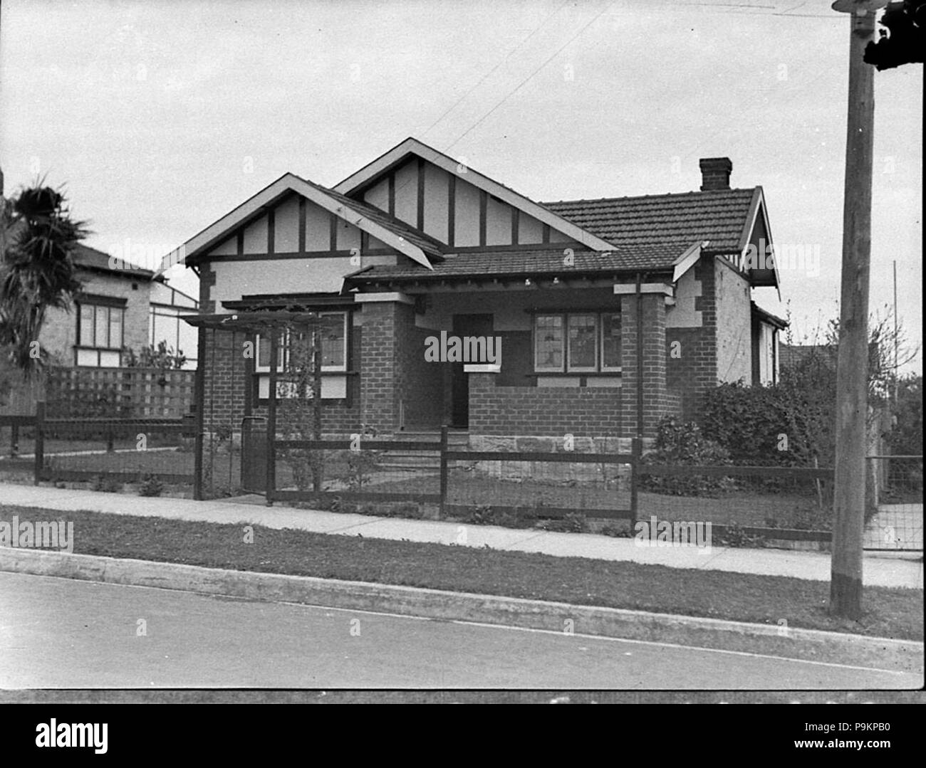 292 SLNSW 81767 House Taken for Constable Hudson in connection with Willoughby murder Stock Photo