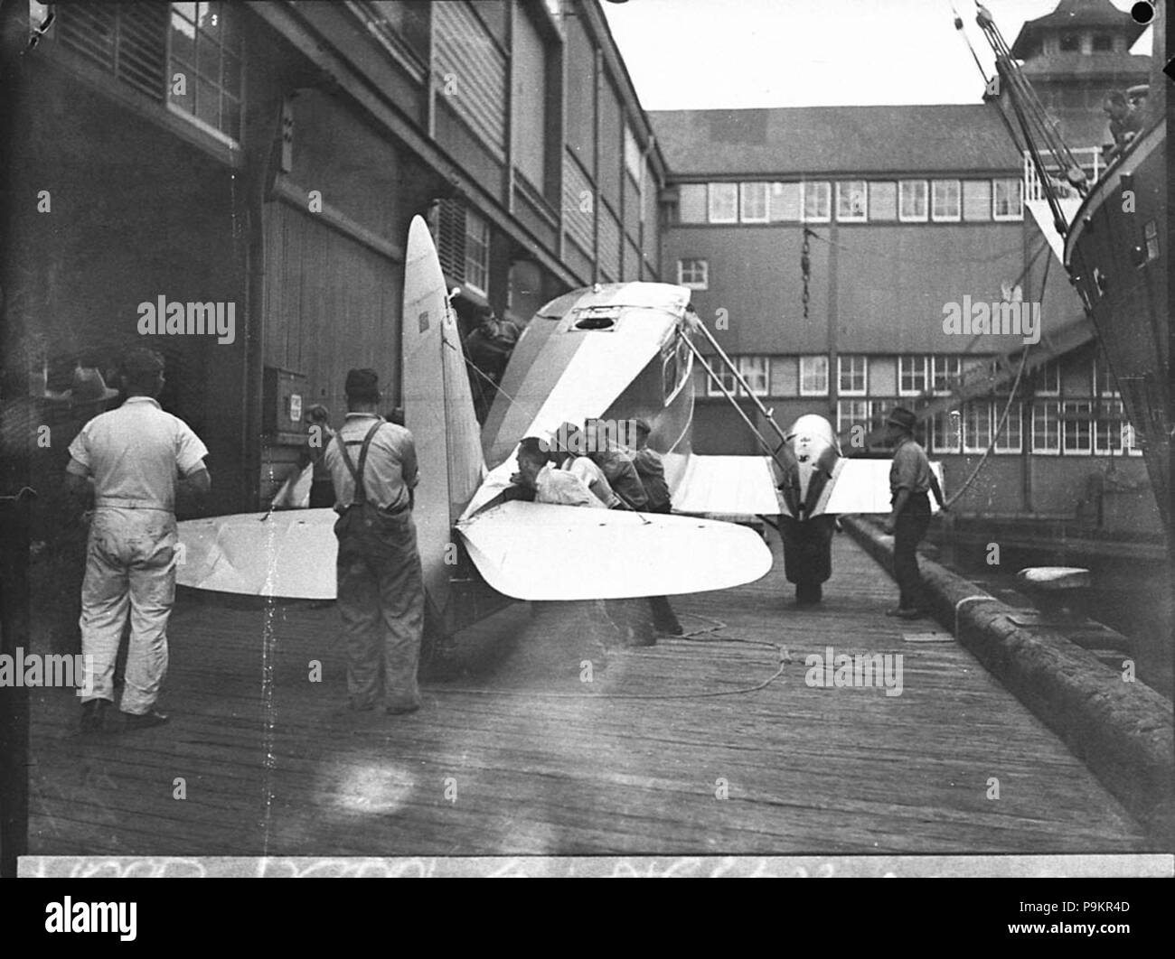 De havilland dh 89 dragon rapide hi-res stock photography and images ...