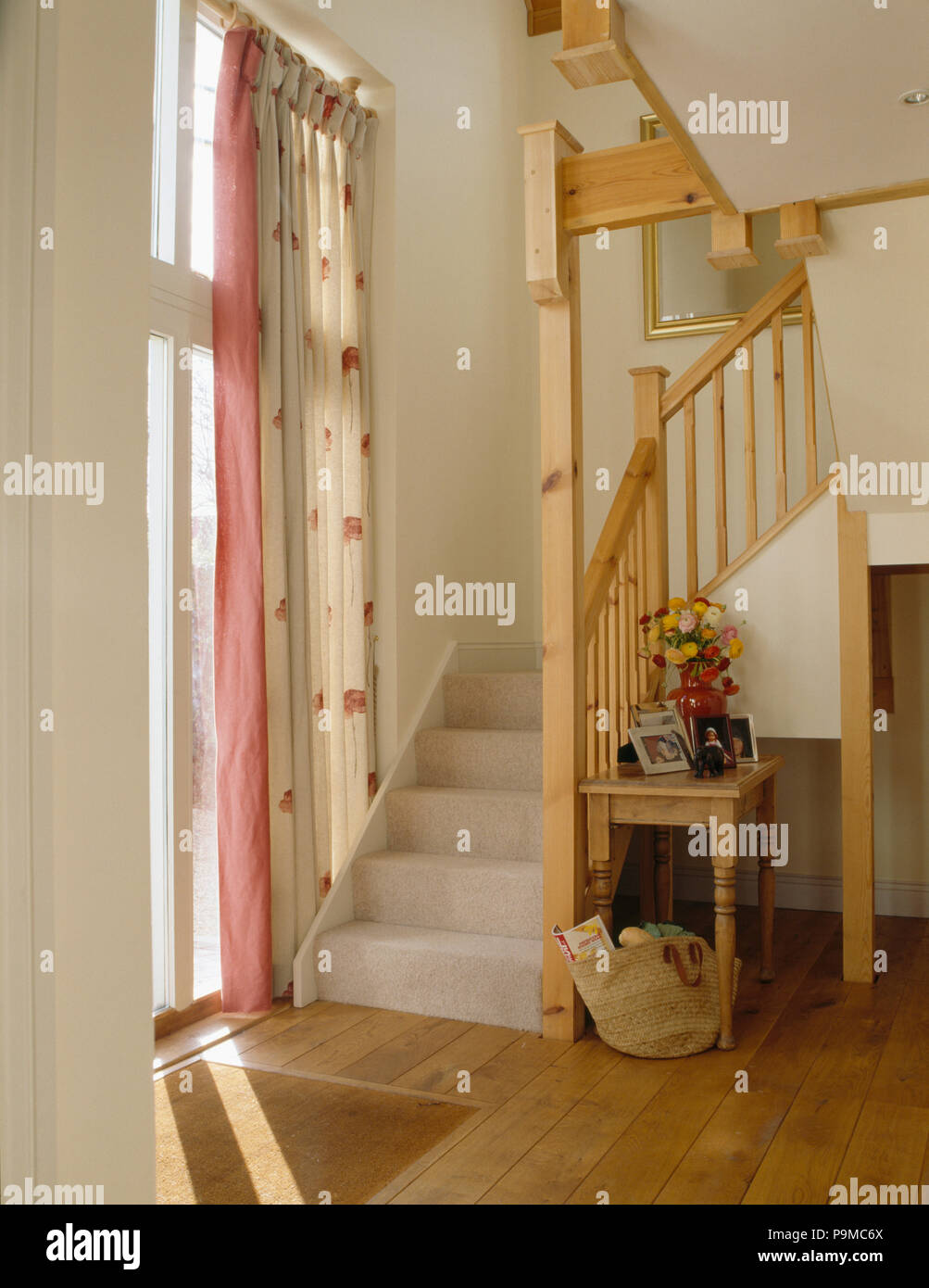 Grey Carpet On Open Wooden Staircase In Modern White Hall Stock Photo Alamy