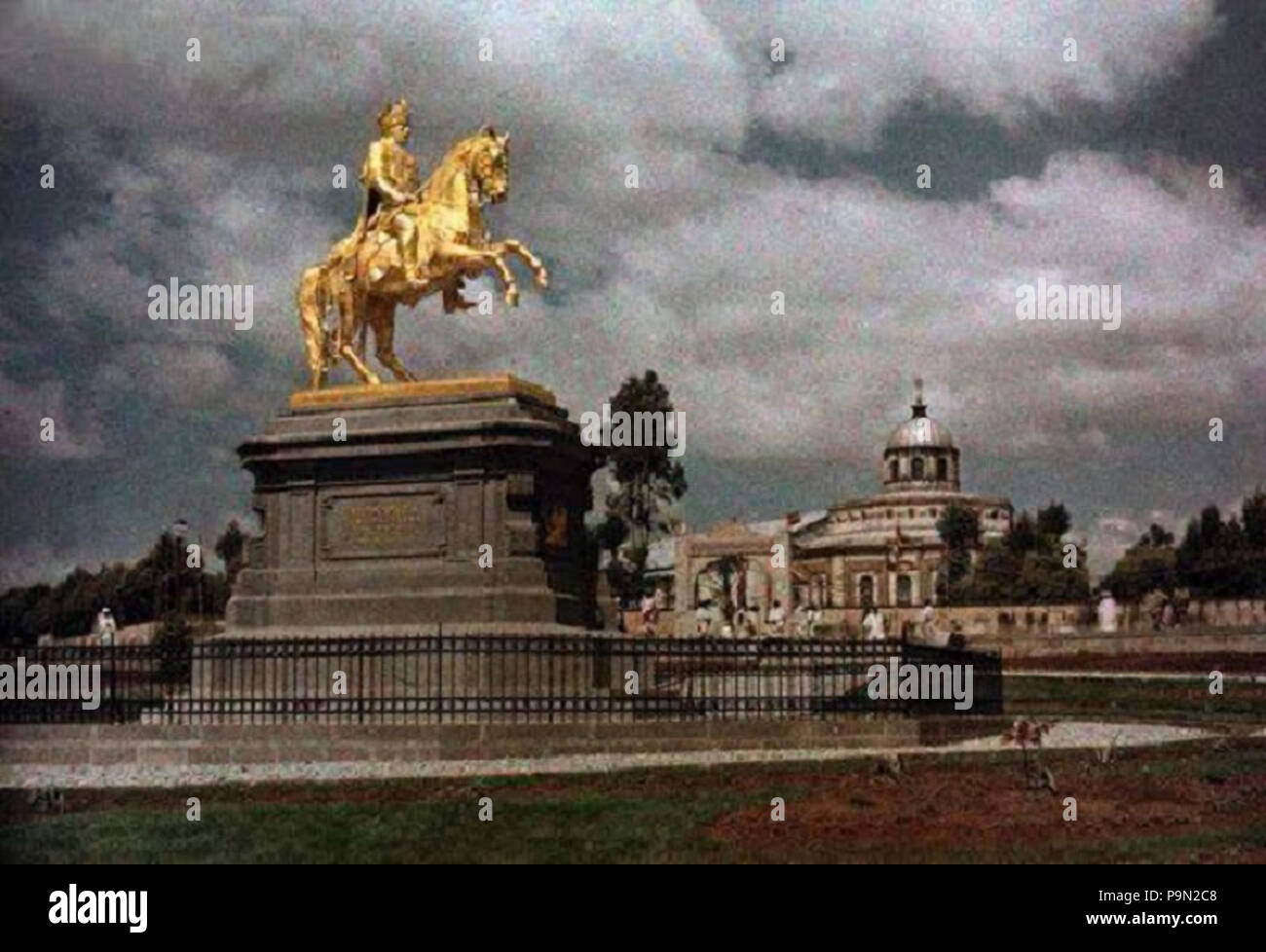 Menelik statue hires stock photography and images Alamy