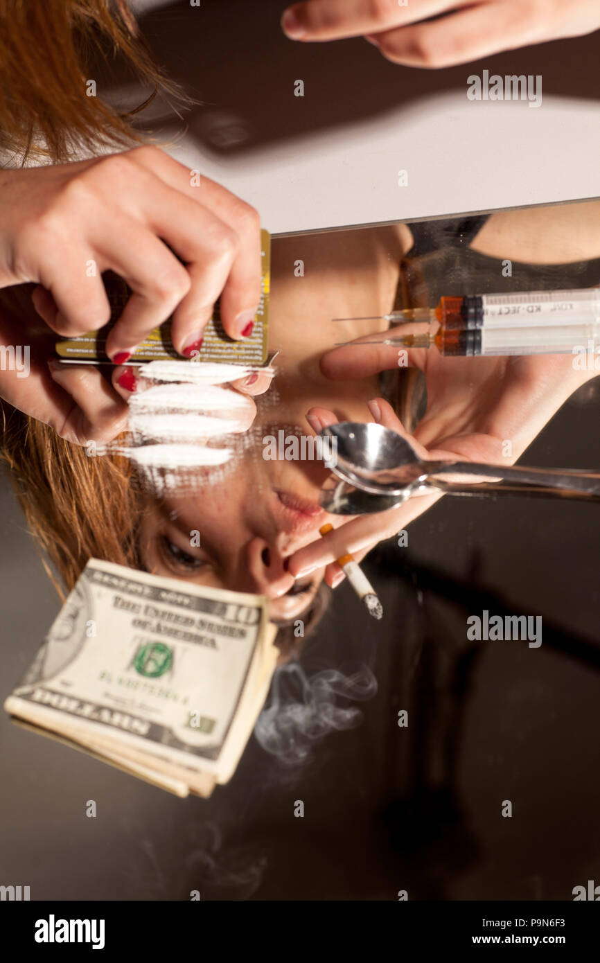 cracked mirrors and cigarette smoke Smoking crack hi-res stock photography and images