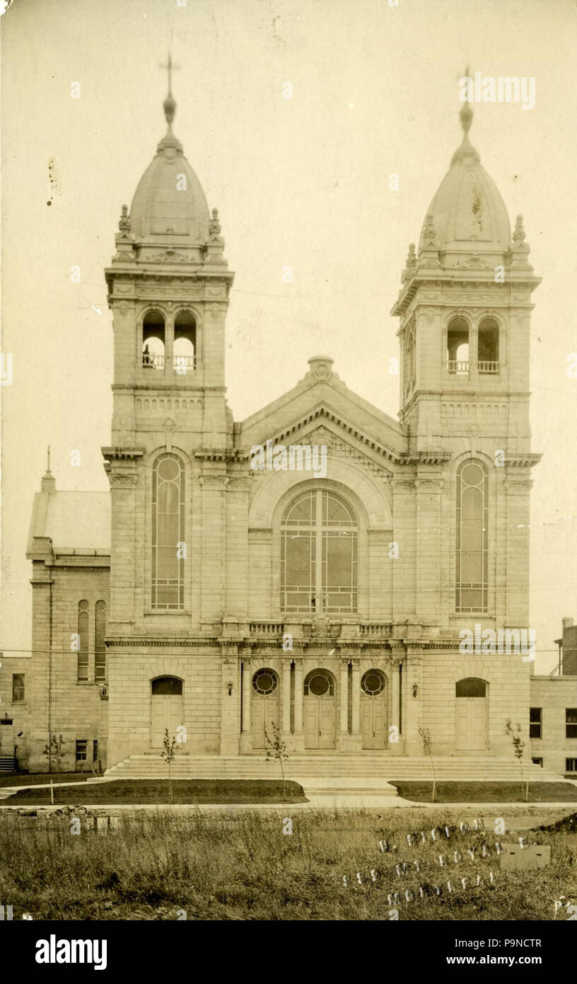 337 Église Saint-François-Solano de Montréal BAnQ P748S1P1446 Stock Photo -  Alamy