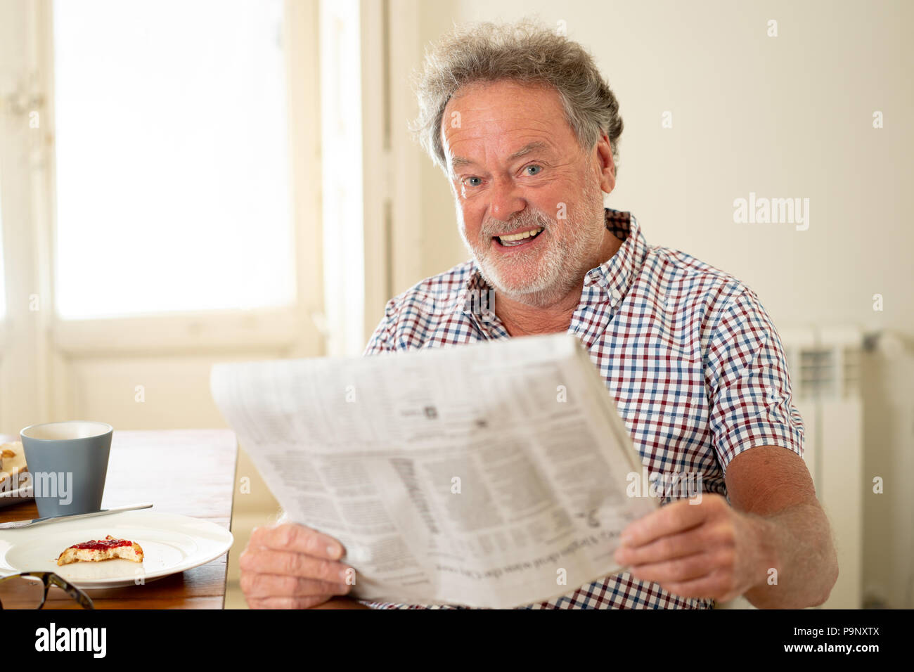 Old man with grey hair hi-res stock photography and images - Alamy