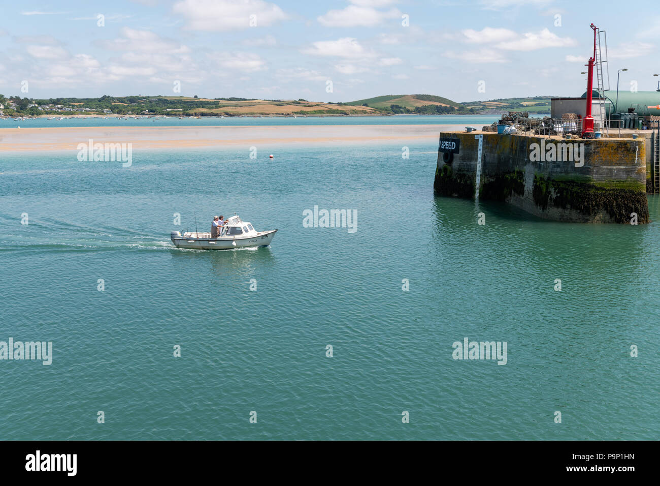 Small river fishing uk summer hi-res stock photography and images - Alamy