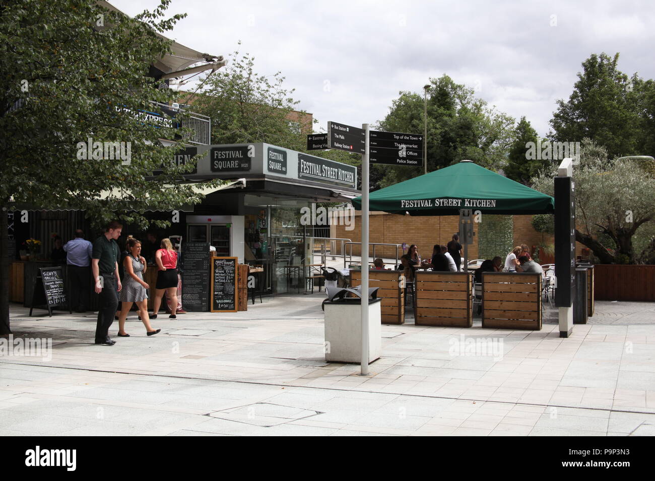 Shoppers At Festival Place Basingstoke Hampshire Uk Stock Photo