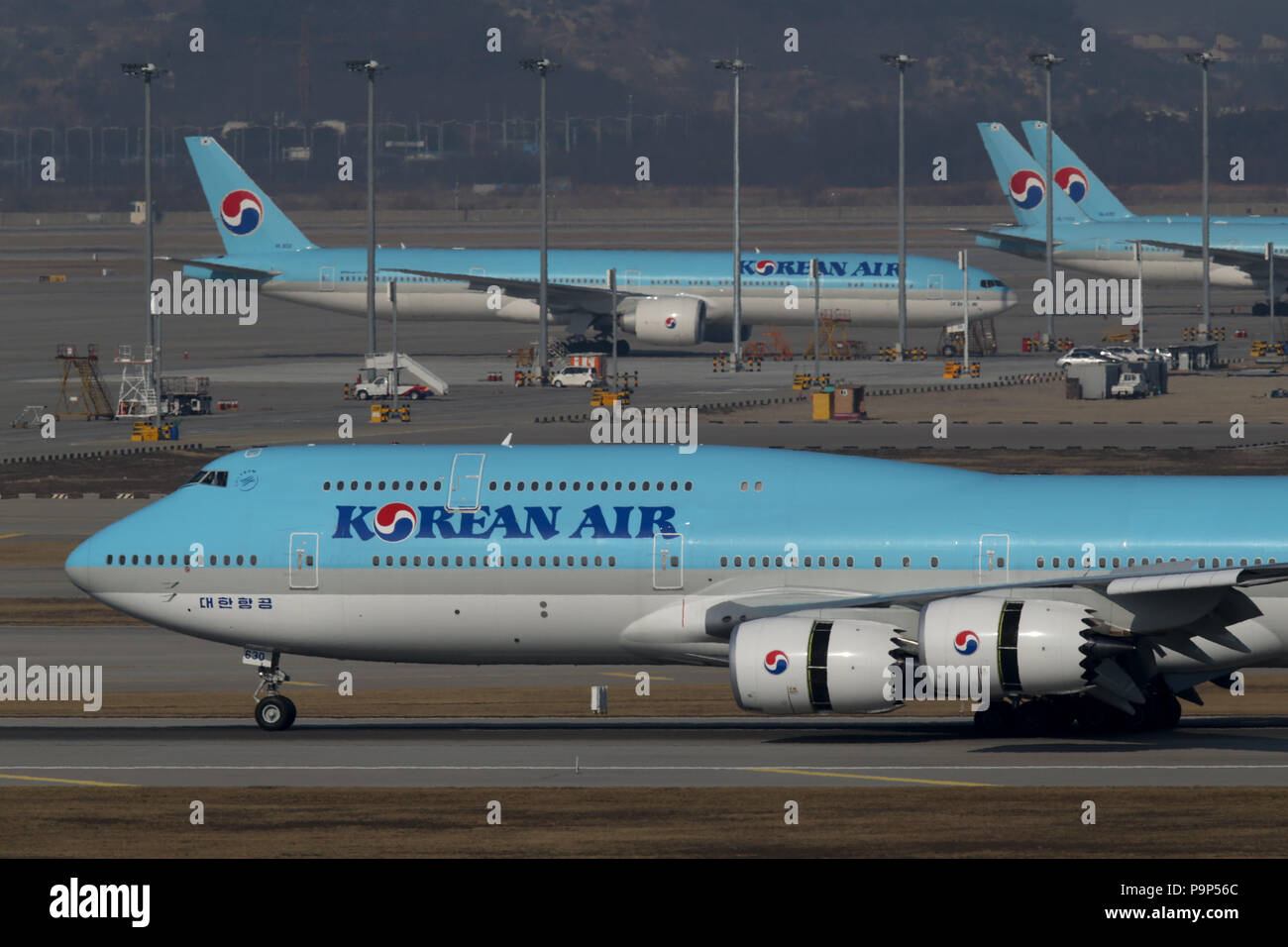 The Boeing 747 8i widebody civil - The Boeing 747 8i Widebody Civil Jet Airplane Of Korean Air Arrives At Incheon International Airport Seoul South Korea P9P56C