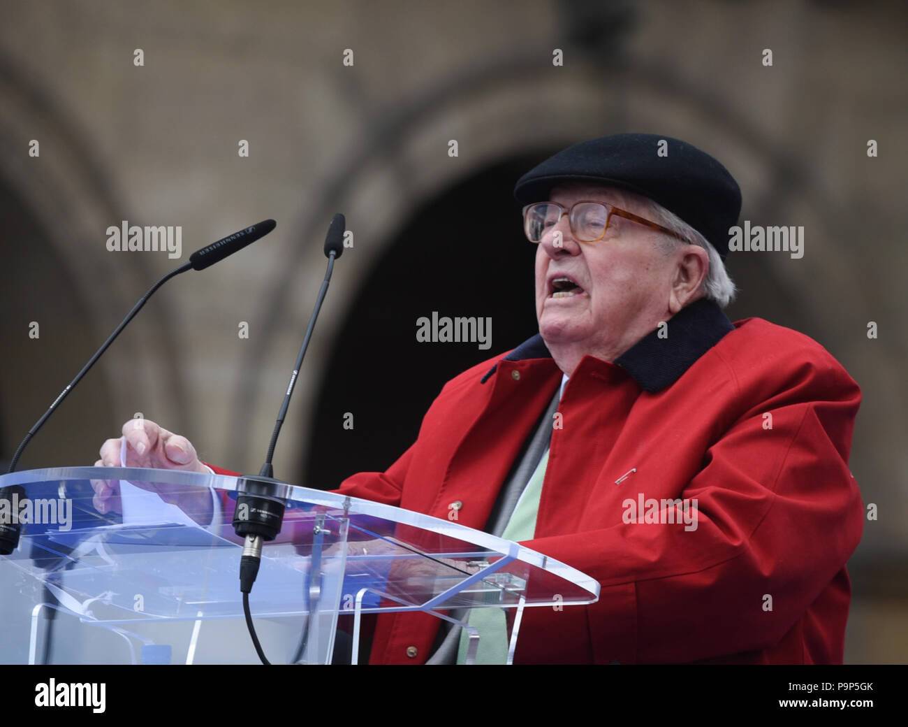 May 1, 2017 - Paris, France: The founder of the Front National (FN) Jean-Marie  Le Pen delivers a speech in front of the Joan of Arc statue. Le fondateur  du FN, Jean-Marie