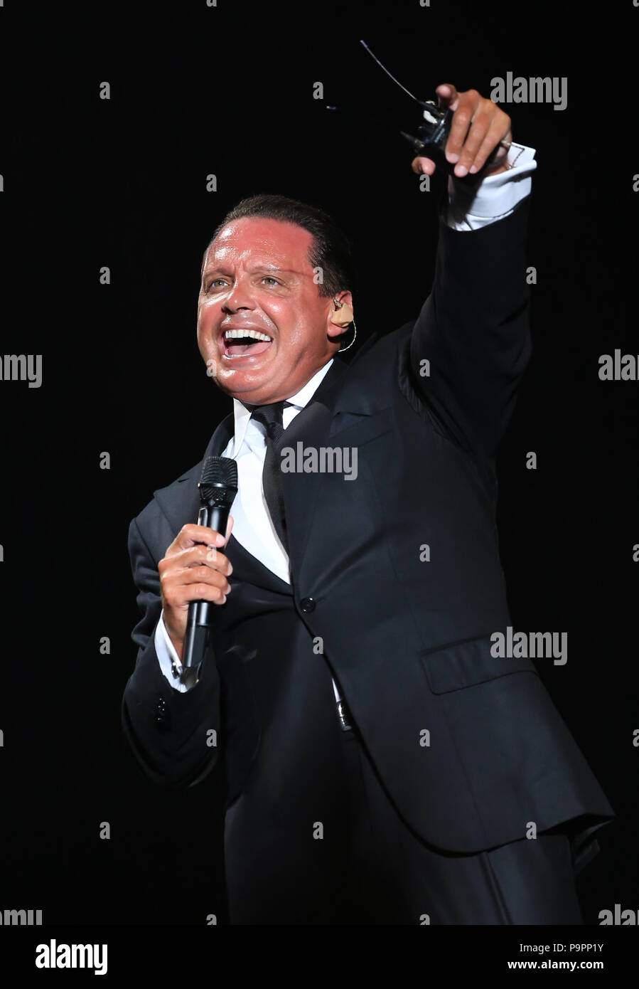 Mexican singer Luis Miguel during his concert at the Multipurpose