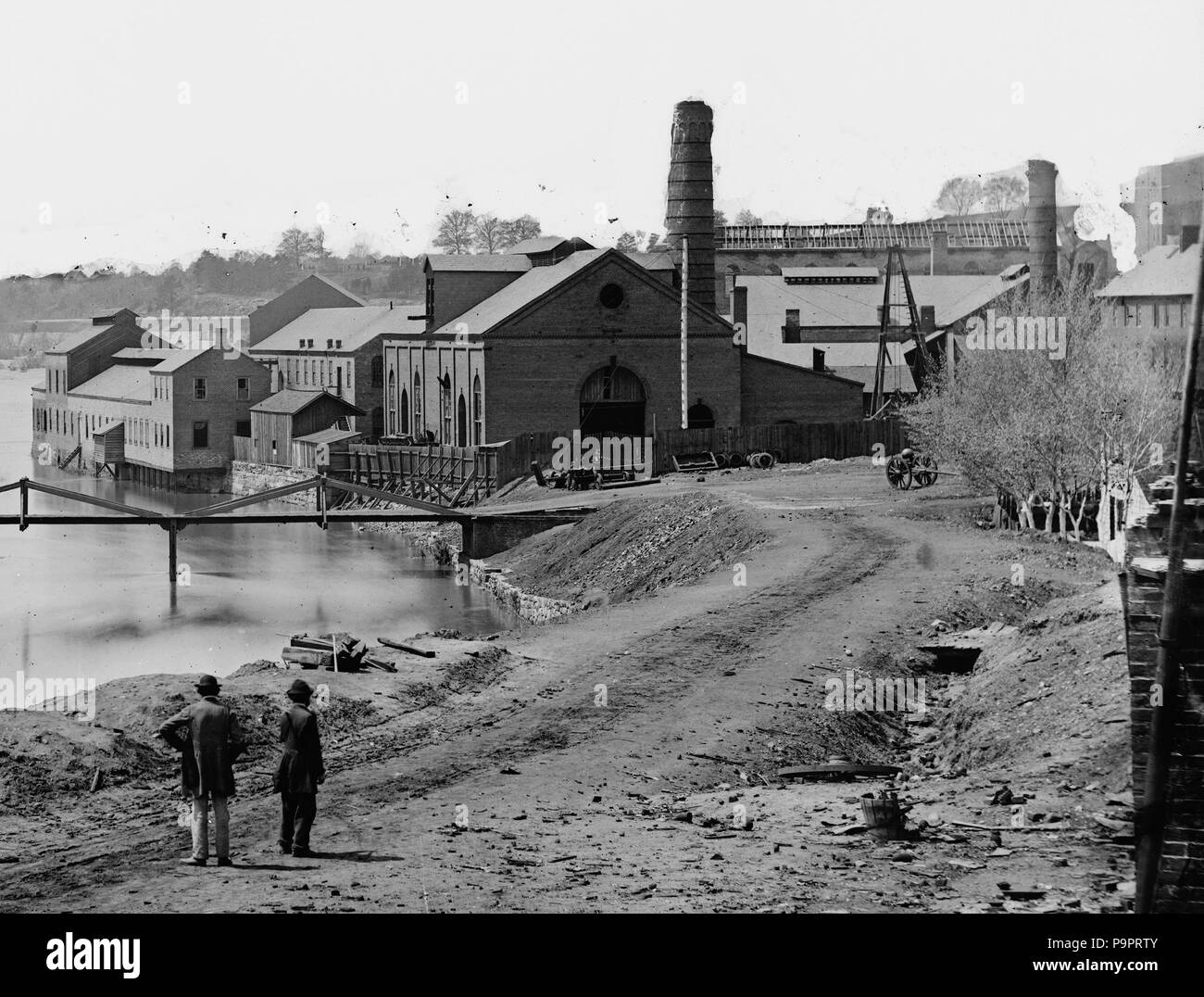 113 Alexander Gardner 1865 Tredegar (Detail of iron works Stock