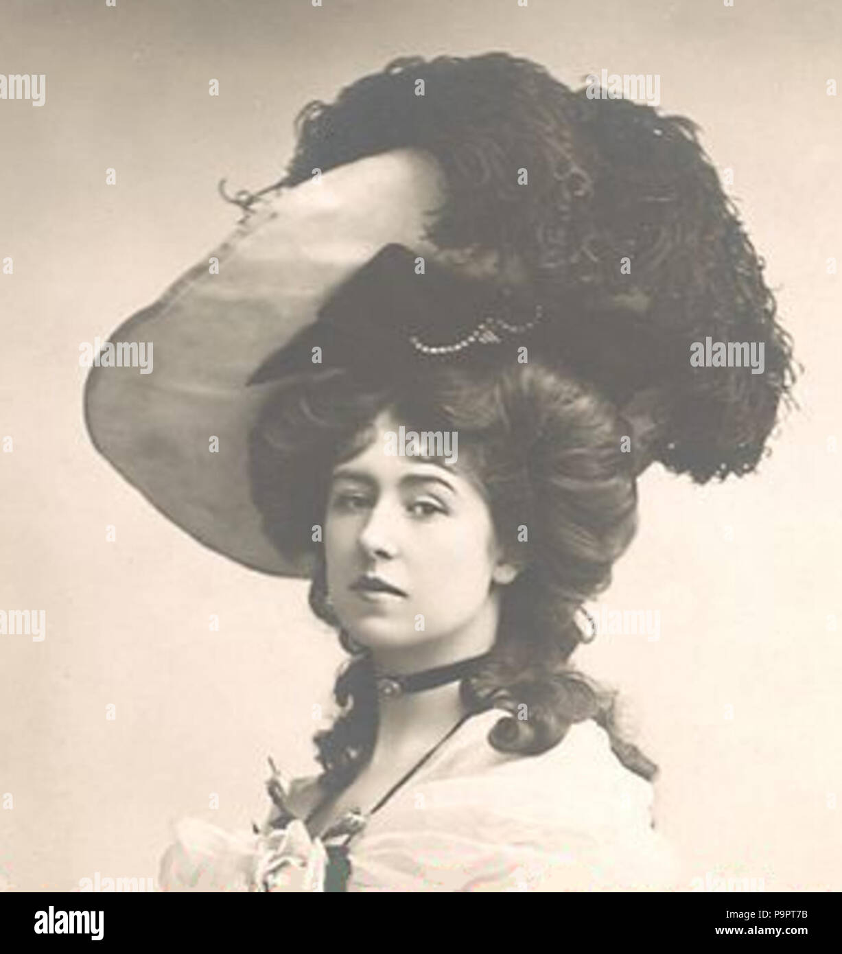 Alice De Winton