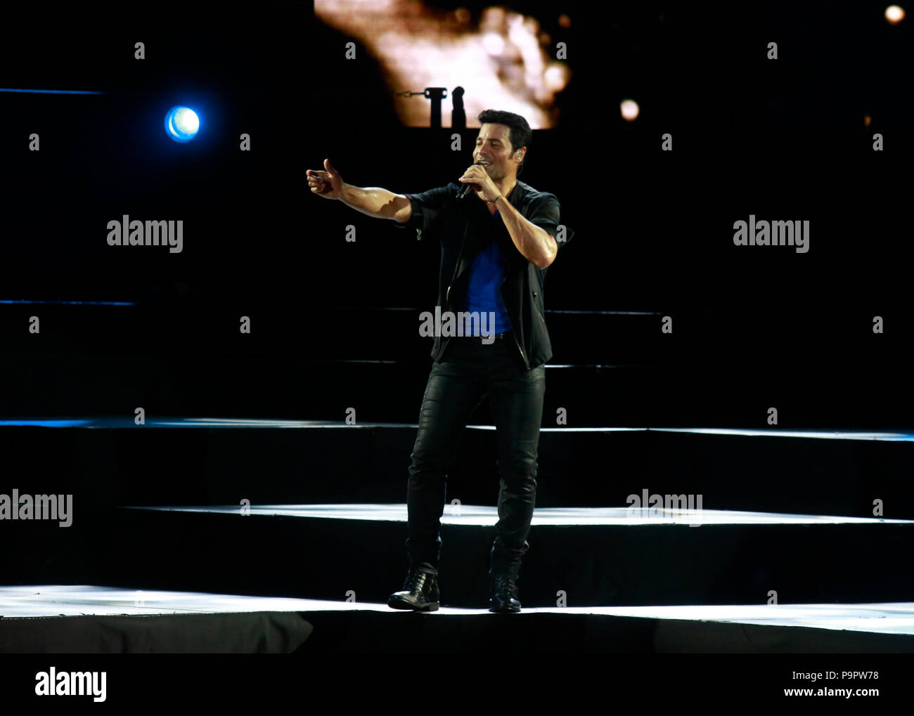 El cantante, bailarín y actor puertorriqueño Chayanne , durante su concierto en el AVA Amphitheater de casino del Sol en Tucson Arizona , el 4 de sep Stock Photo