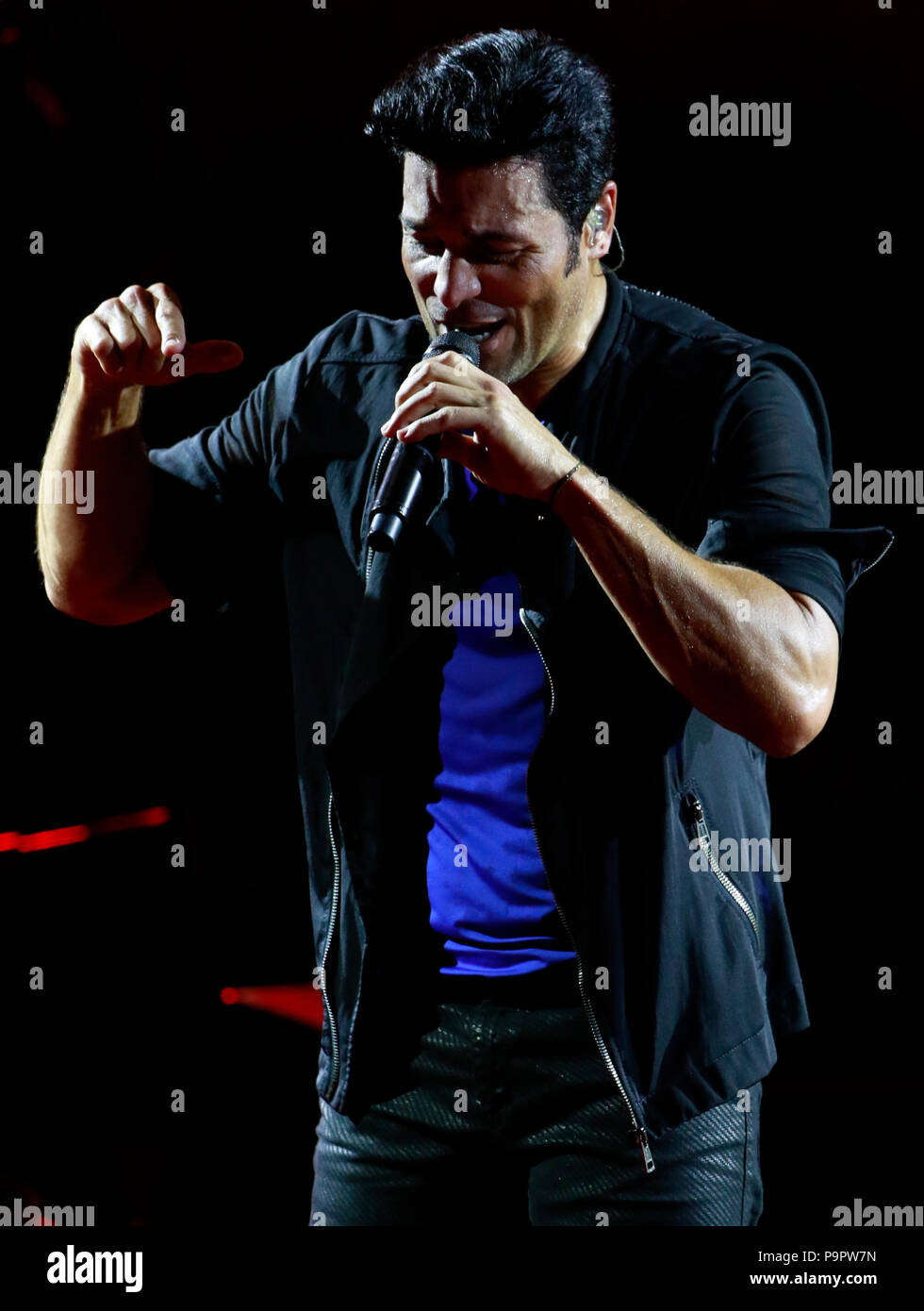 El cantante, bailarín y actor puertorriqueño Chayanne , durante su concierto en el AVA Amphitheater de casino del Sol en Tucson Arizona , el 4 de sep Stock Photo