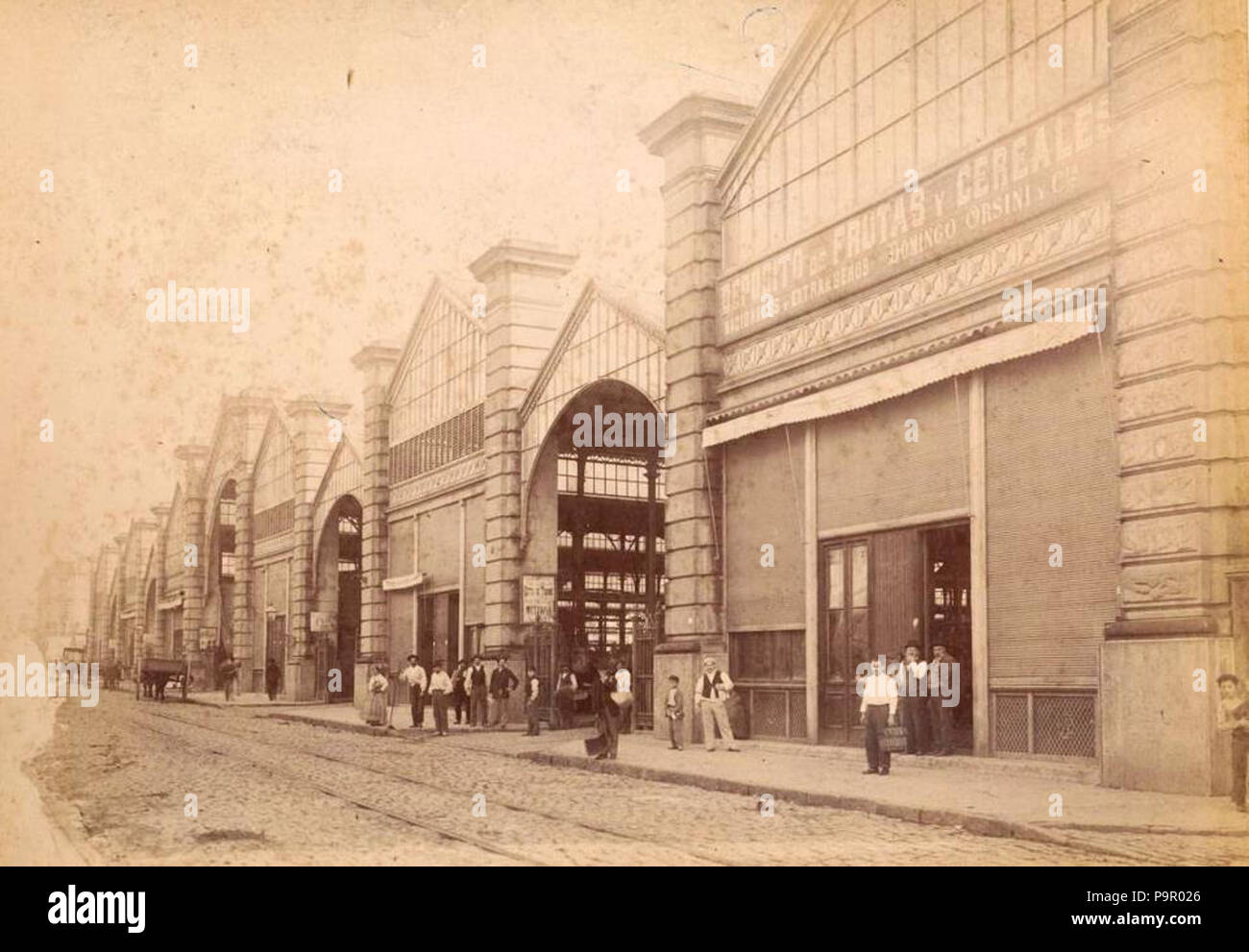 148 Archivo General de la Nación Argentina 1890 aprox Buenos Aires, Mercado del Abasto en calle Corrientes Stock Photo