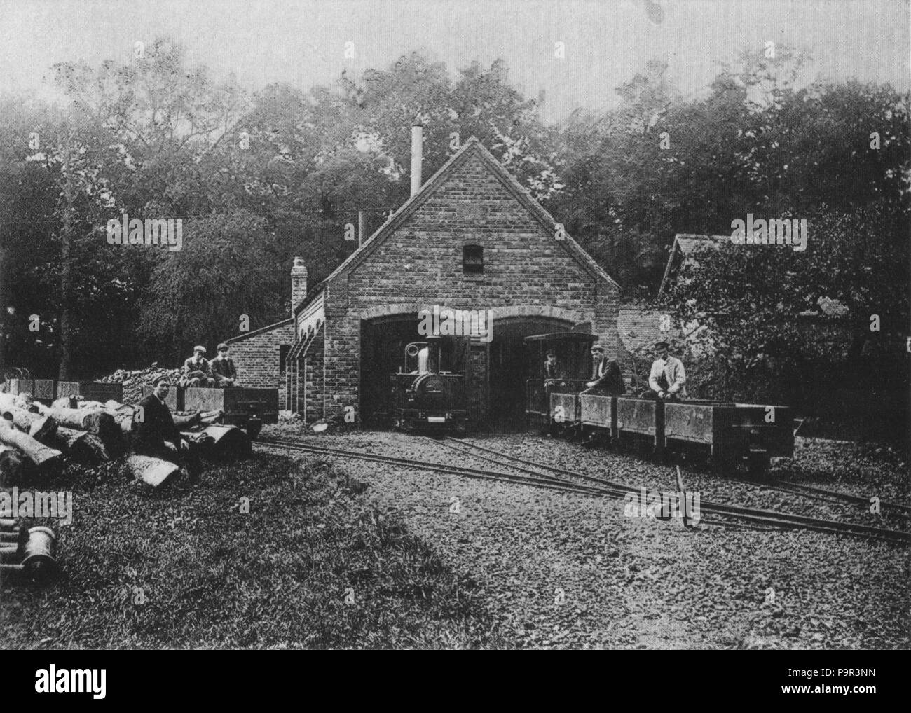 193 Belgrave engine shed, Eaton Hall Railway, Plate XI (Minimum Gauge Railways) Stock Photo