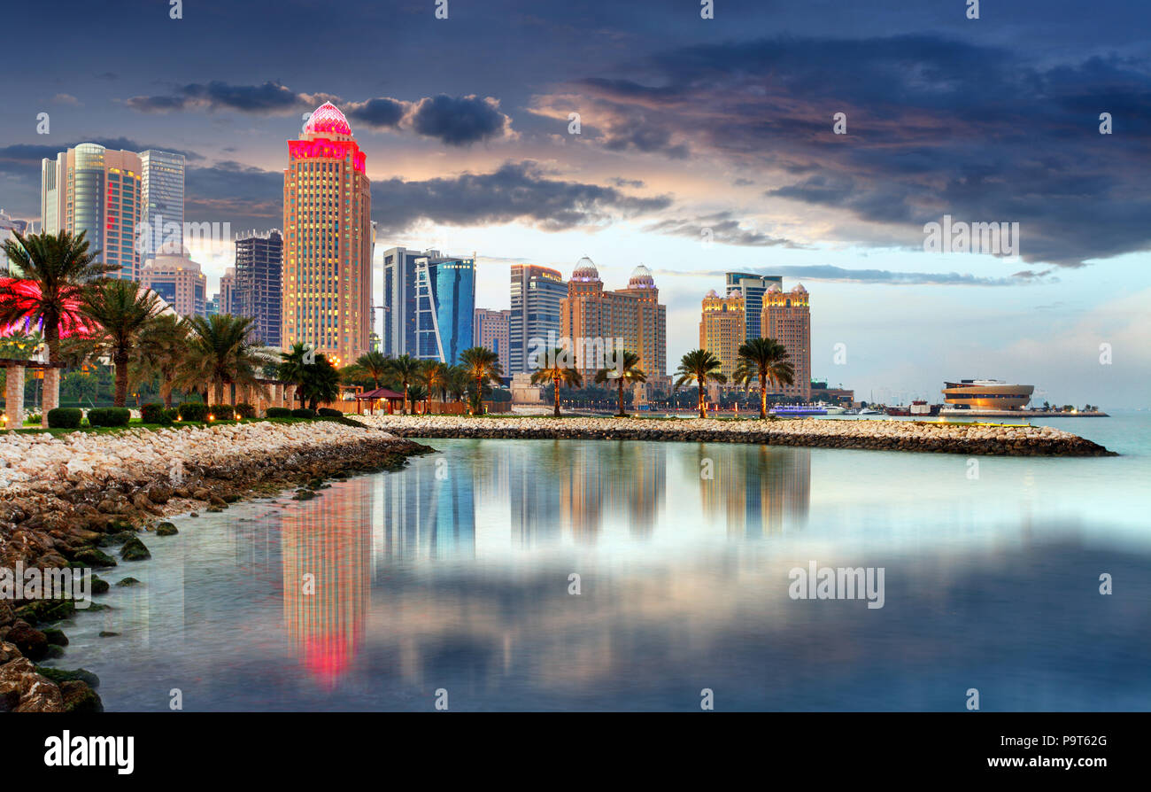 Construction of new city doha hi-res stock photography and images - Alamy
