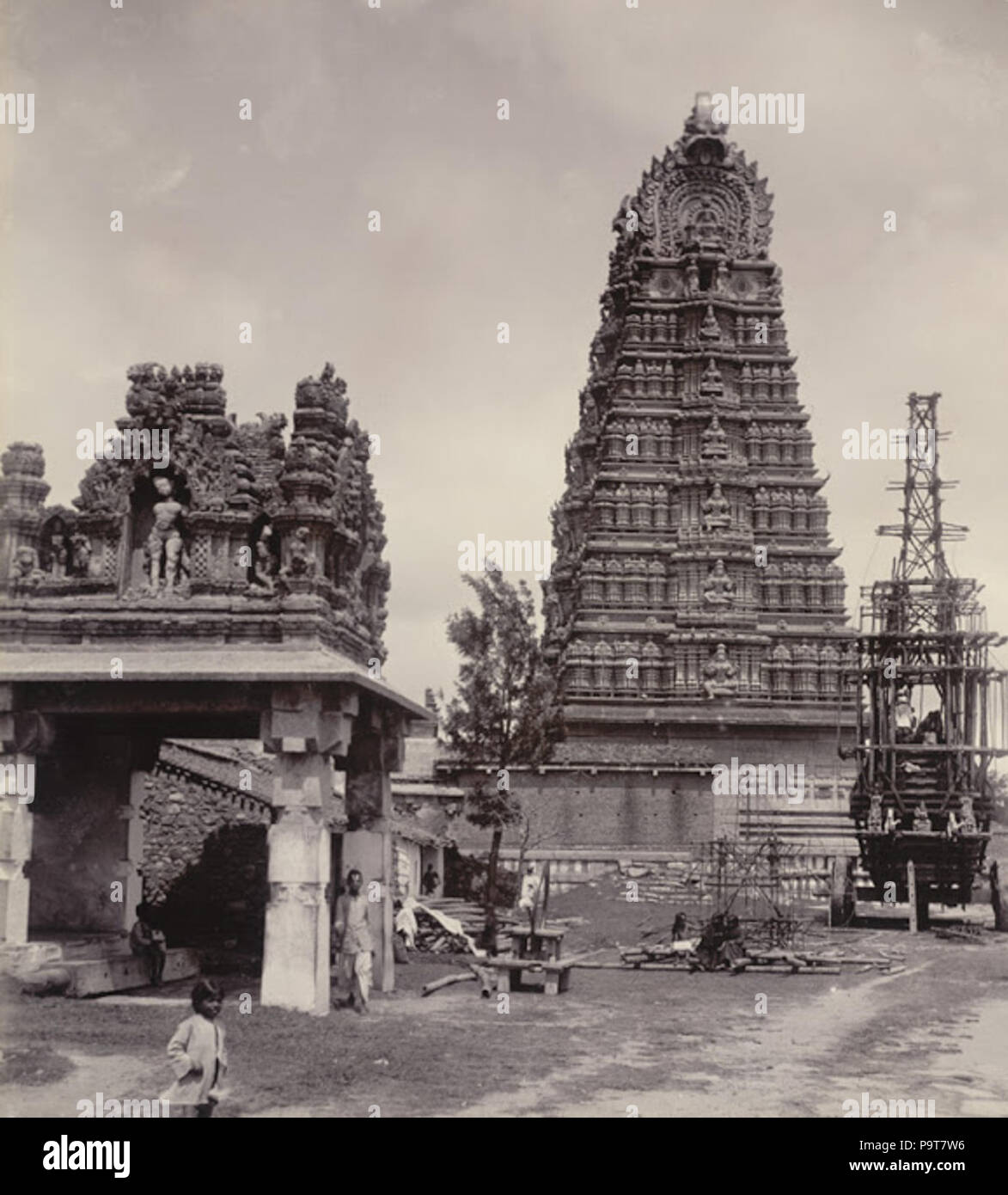 Chamundi Temple at Chitradurga, Karnataka, South India taken by William  Henry Pigou in 1855. bottom photo taken in 2023 by me. Swipe for individual  pics. : r/OldPhotosInRealLife