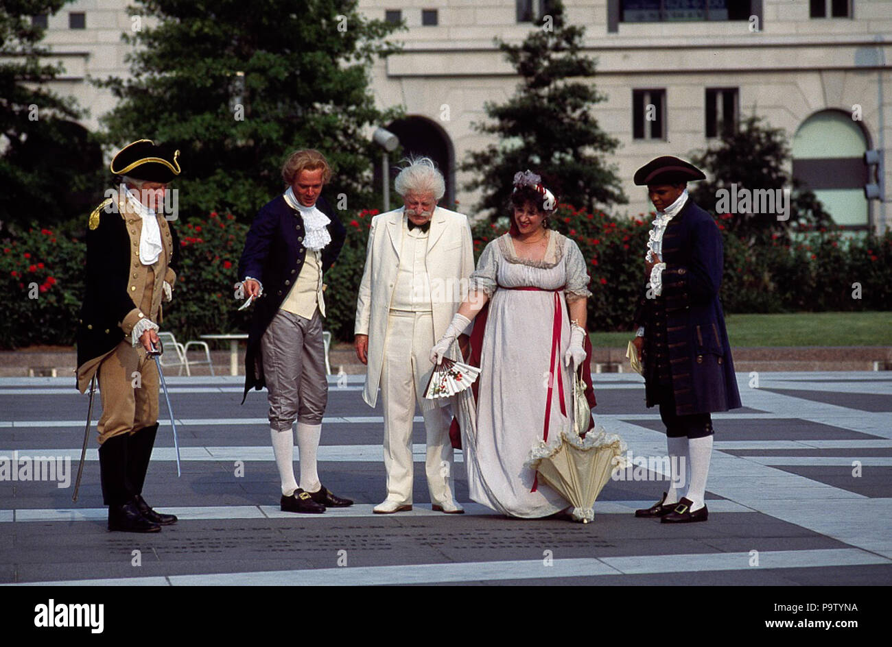 . English: Title: Costumed historic interpreters on Pennsylvania Avenue, Washington, D.C Physical description: 1 transparency : color ; 4 x 5 in. or smaller Notes: Title, date, and keywords provided by the photographer.; Digital image produced by Carol M. Highsmith to represent her original film transparency; some details may differ between the film and the digital images.; Forms part of the Selects Series in the Carol M. Highsmith Archive.; Gift and purchase; Carol M. Highsmith; 2011; (DLC/PP-2011:124).; Credit line: Photographs in the Carol M. Highsmith Archive, Library of Congress, Prints a Stock Photo