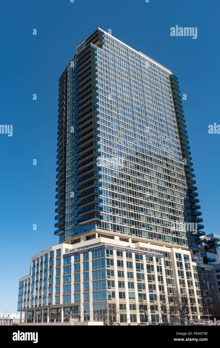 Level residential building on waterfront of Williamsburg in Brooklyn