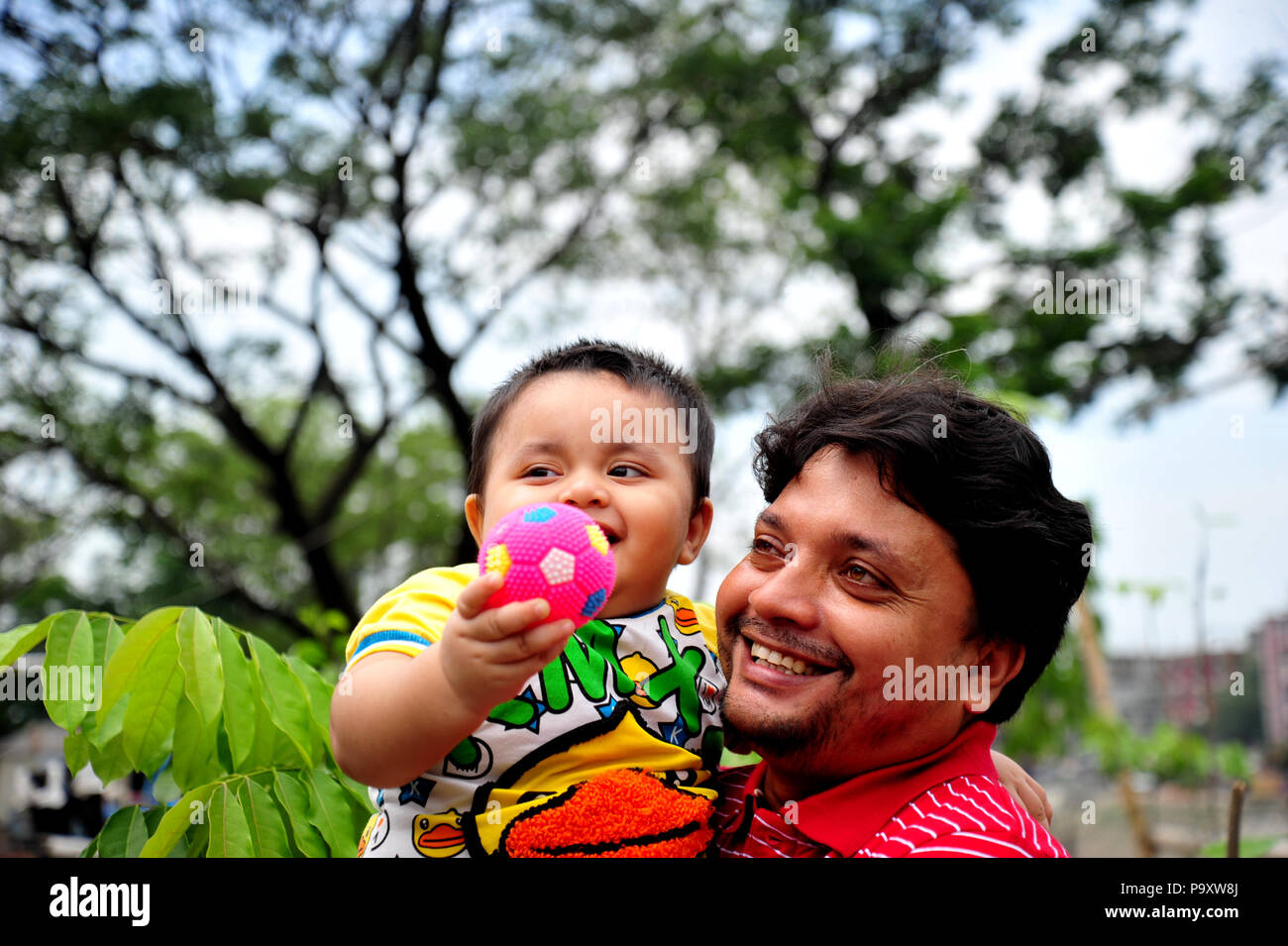 Father and child in Bangladesh Stock Photo - Alamy