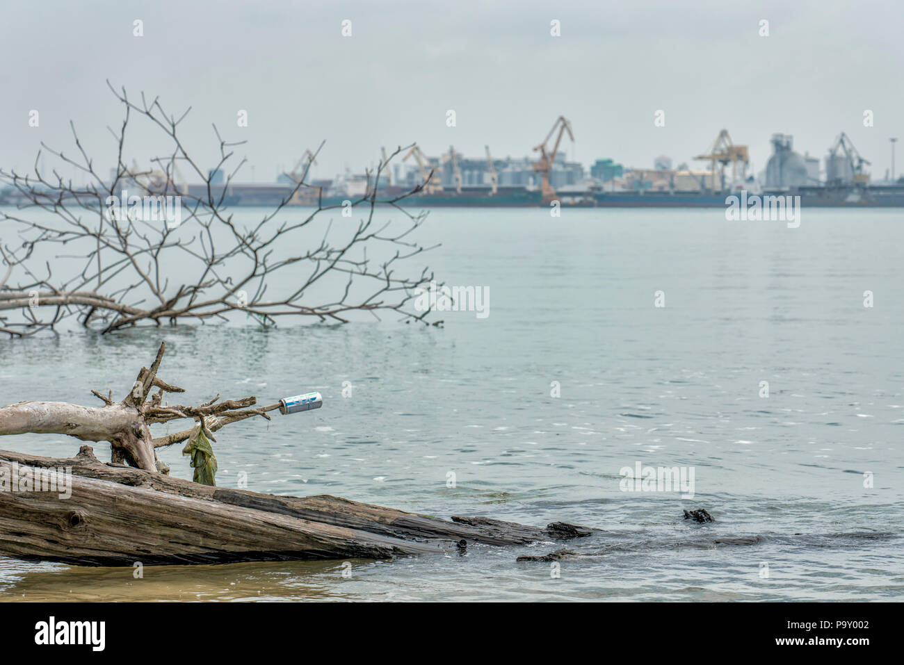 Plastic pollution river hi-res stock photography and images - Alamy