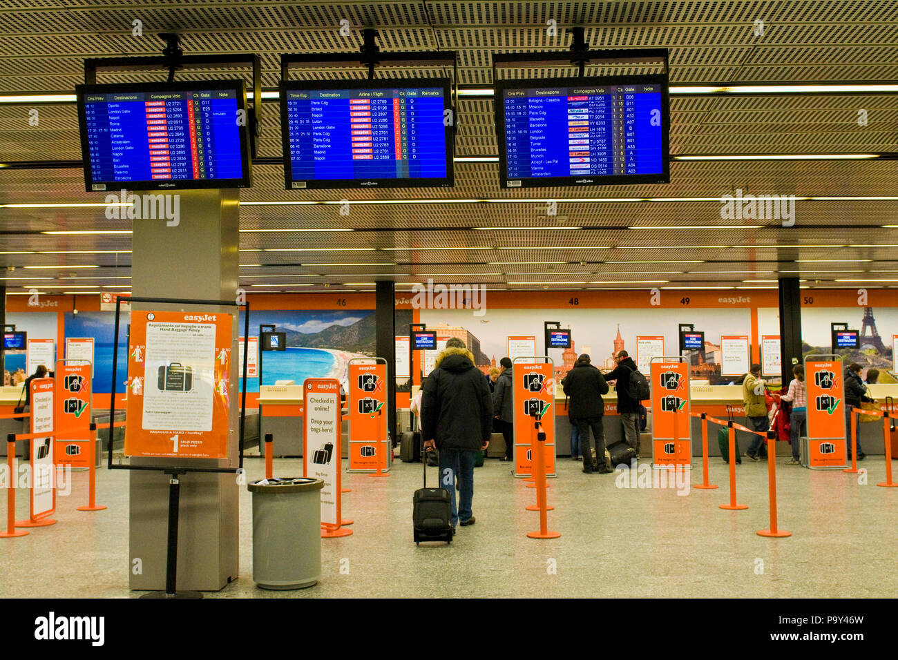 easyjet check in baggage cost