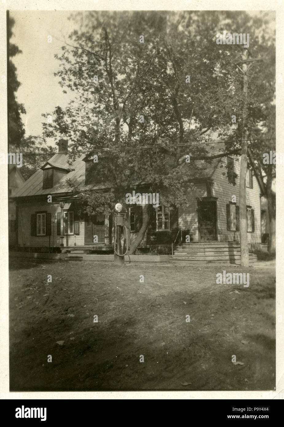 163 Magasin Lafond de SaintGrégoire BAnQ P748S1P2792 Stock Photo Alamy