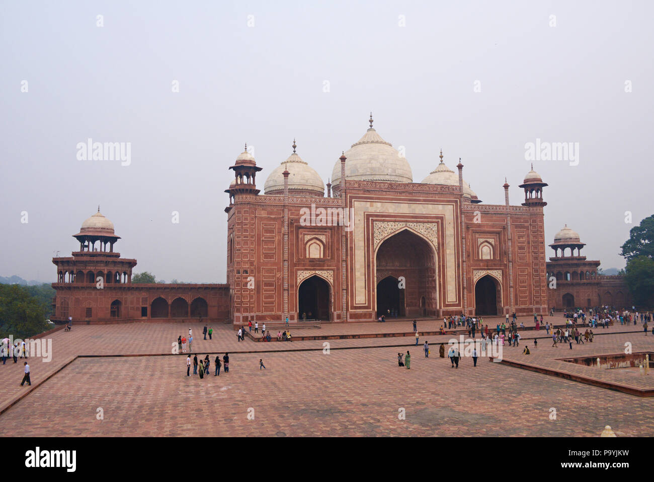 A car journey through india and the lifestyle of people living in the