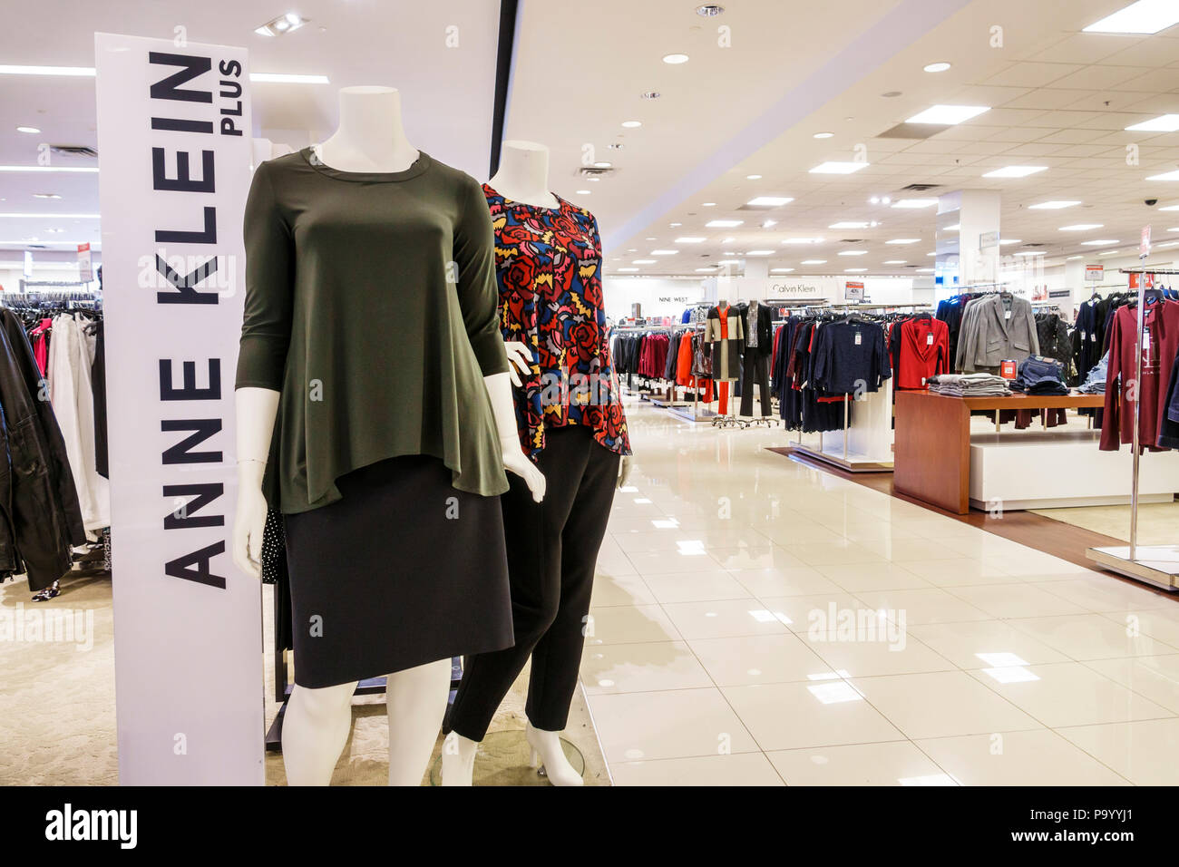 Orlando Florida,Premium Outlets,shopping shopper shoppers shop shops market  markets marketplace buying selling,retail store stores business businesses  Stock Photo - Alamy