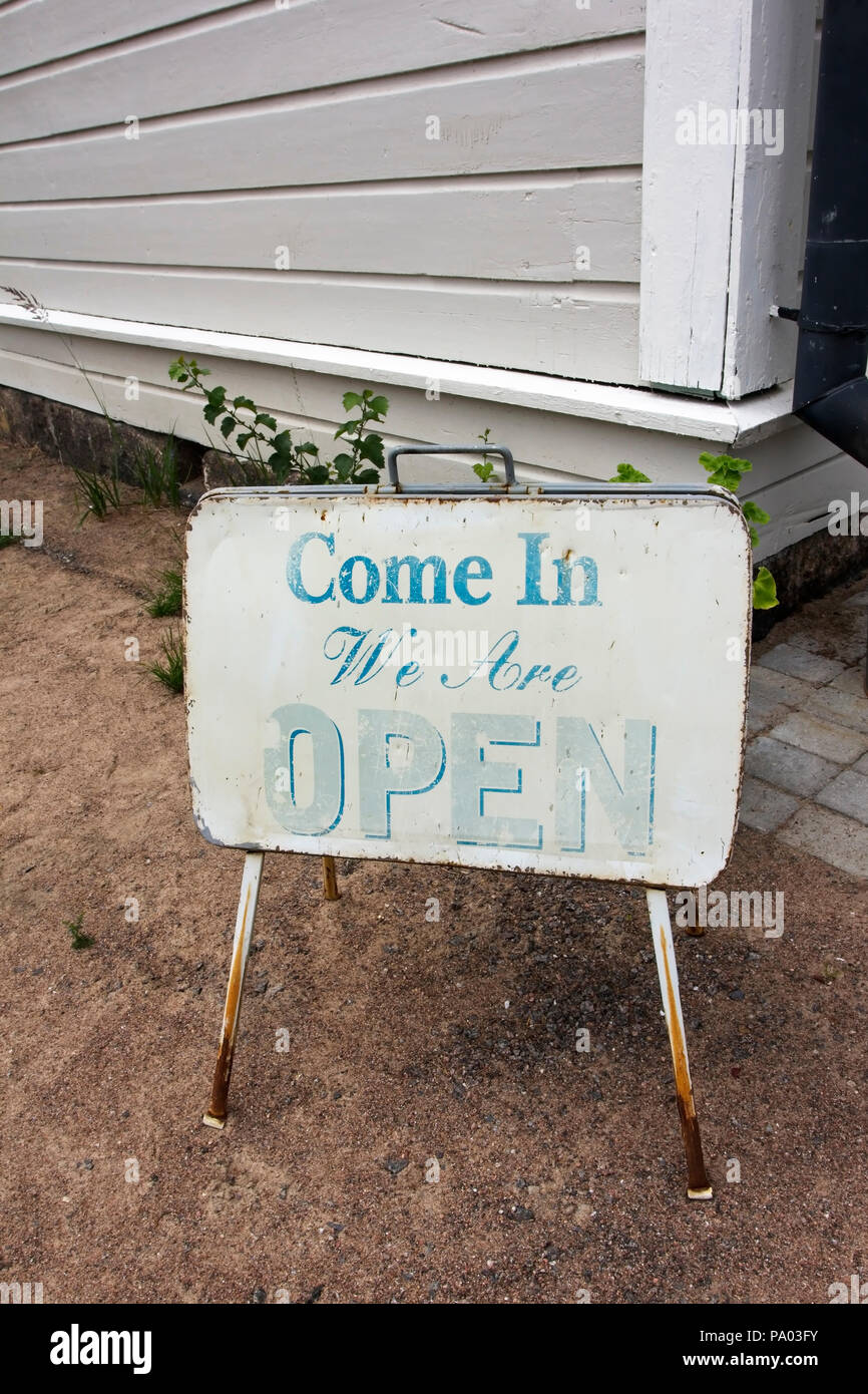 We are open board hi-res stock photography and images - Alamy