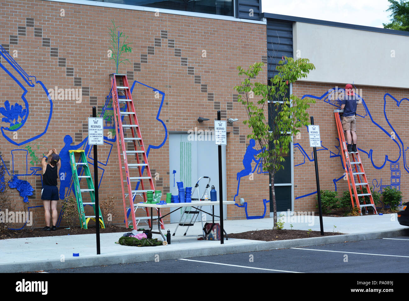 500 murals throughout the world hires stock photography and images Alamy