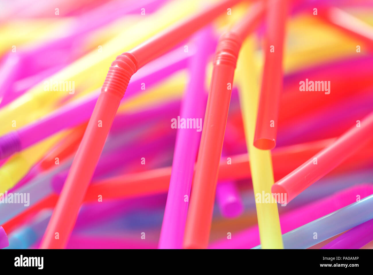 Plastic straws hires stock photography and images Alamy