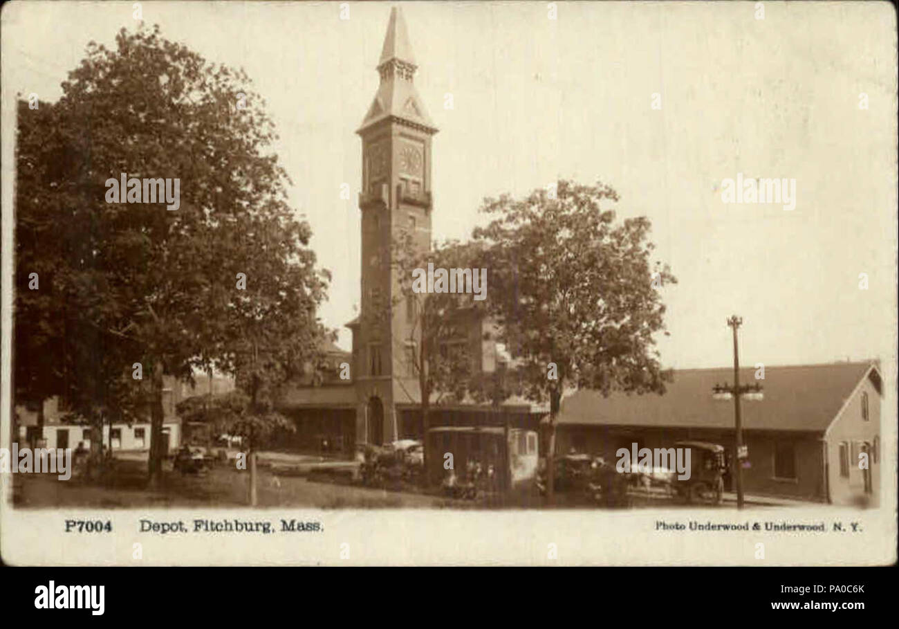 Vintage railroad station photo hi-res stock photography and images - Alamy