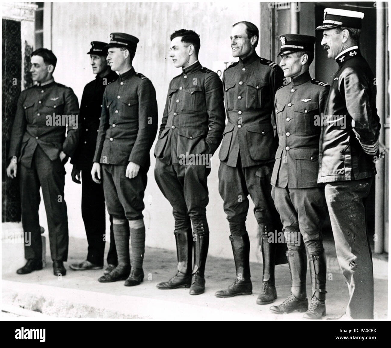 655 Flight crew of the NC4, the first aircraft to successfully