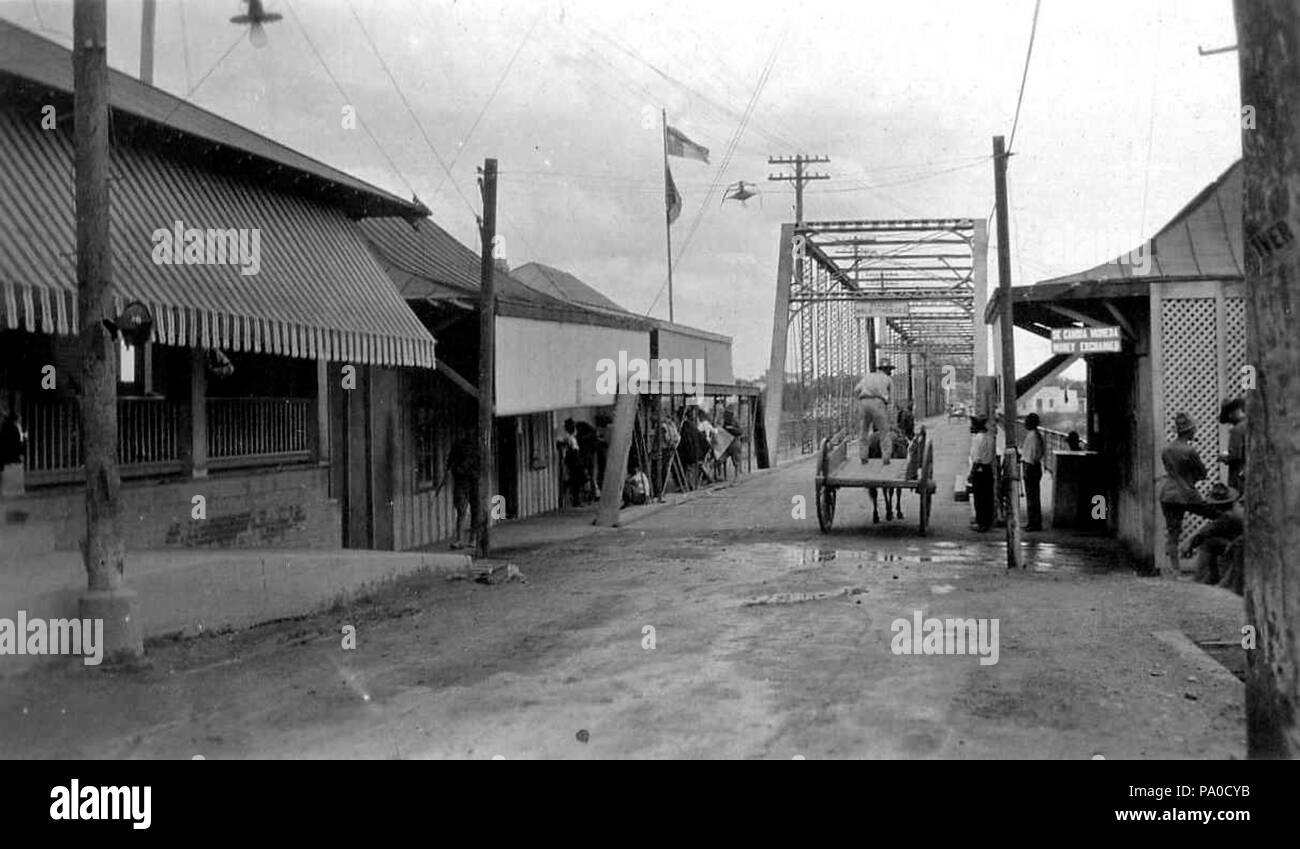660 Foot and Wagon Bridge, Laredo Texas, 1899 Stock Photo Alamy