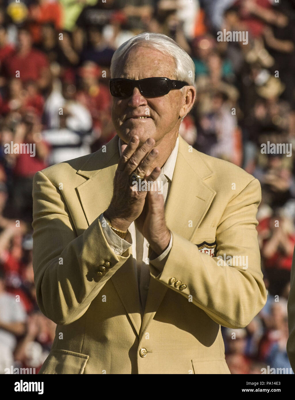 San Francisco, California, USA. 20th Nov, 2005. Former 49ers head coach Bill Walsh watches Steve Young's Football Hall of Fame ring presentation on Sunday, November 20, 2005, in San Francisco, California. The Seahawks defeated the 49ers 27-25. Credit: Al Golub/ZUMA Wire/Alamy Live News Stock Photo