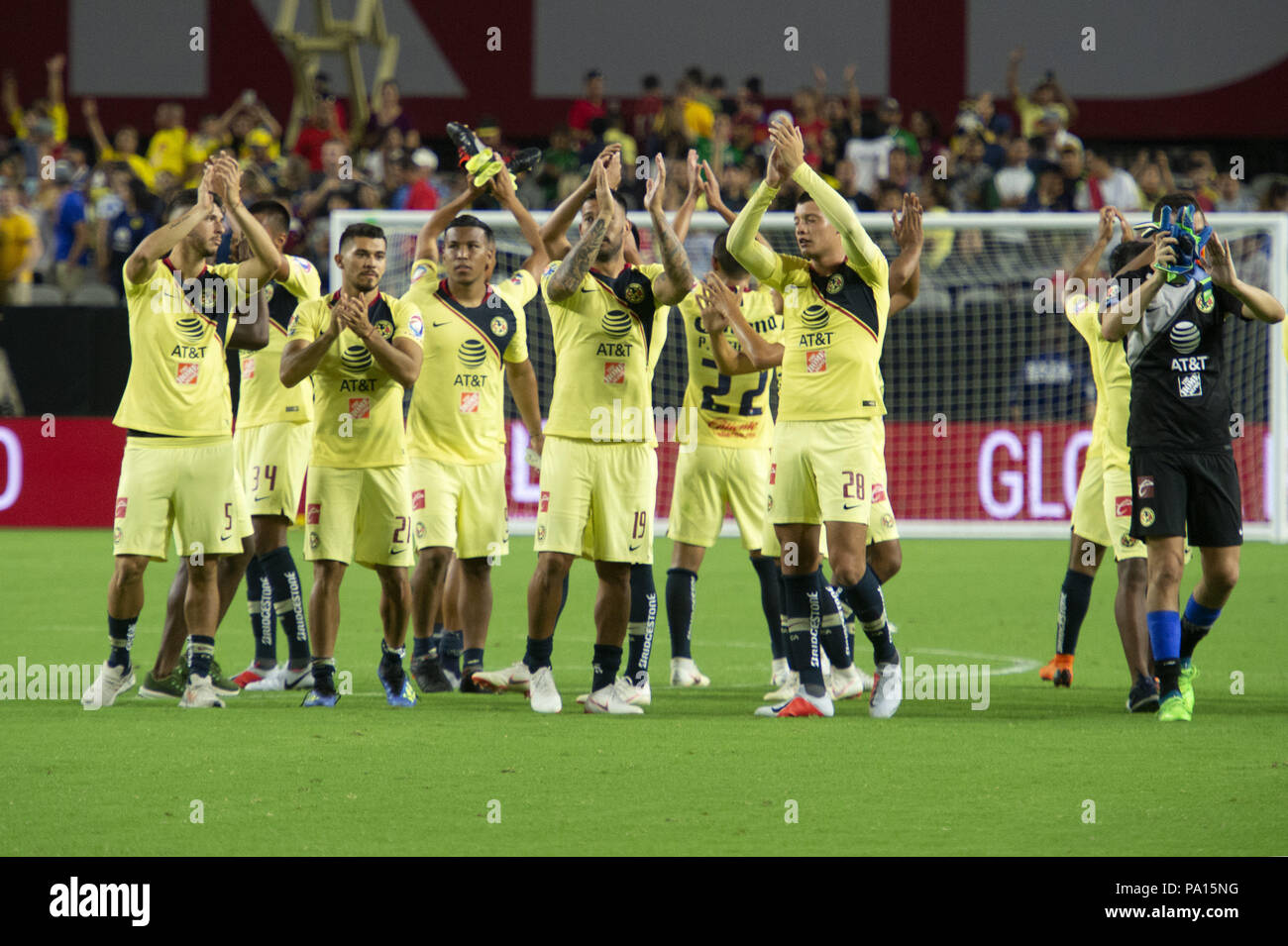 Glendale, Arizona, USA. 19th July, 2018. Club America applause the crowd after the game against Manchester United Thursday, July 19, 2018, at University of Phoenix Stadium in Glendale, Arizona. Manchester United tied 1-1 against Club America. Credit: Jeff Brown/ZUMA Wire/Alamy Live News Stock Photo