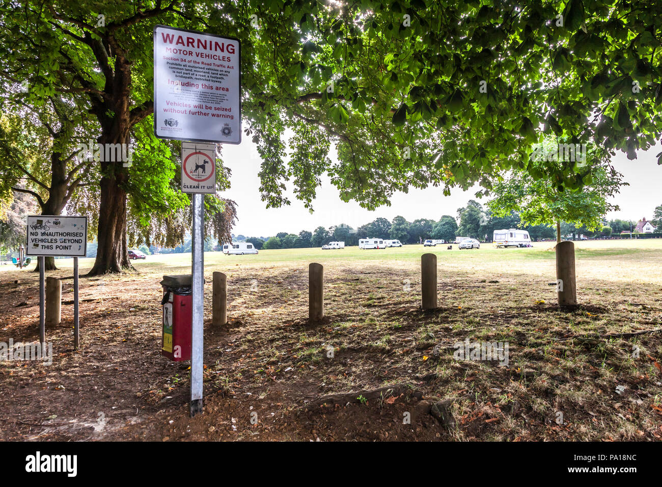 Northampton. U.K. 19th May 2018. Travellers moved onto Abington Park Wednesday afternoon and was visited by police yesterday, despite posts being erected around the park to stop the problem, (fourth time in four months) the entrances are still waiting to have telescopic metal posts installed, new signs have been erected which can’t be enforced until the entrances are secured. Credit: Keith J Smith./Alamy Live News - Stock Image