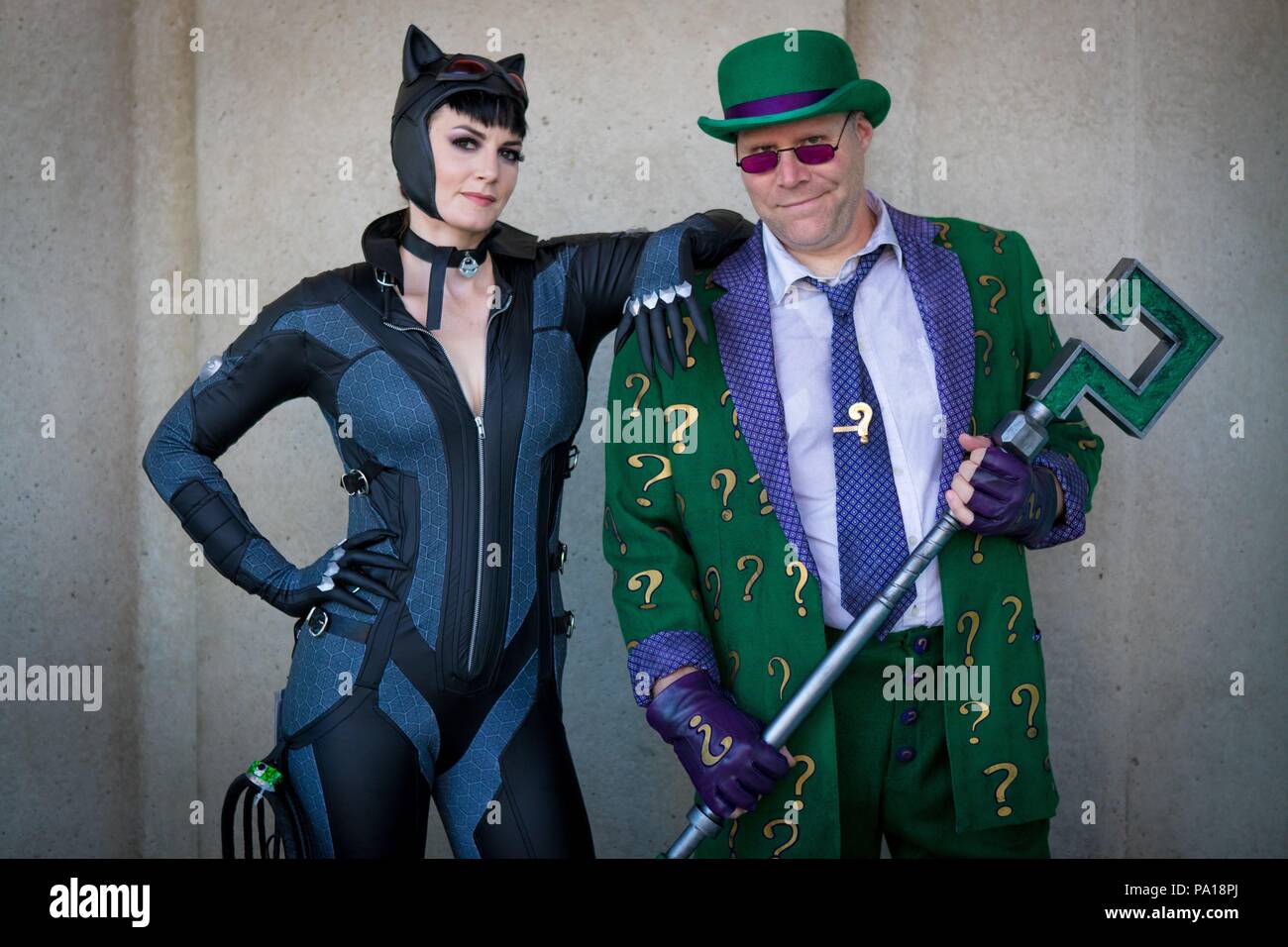 Riddler jim hi-res stock photography and images - Alamy, حجم الصورة 1300x956