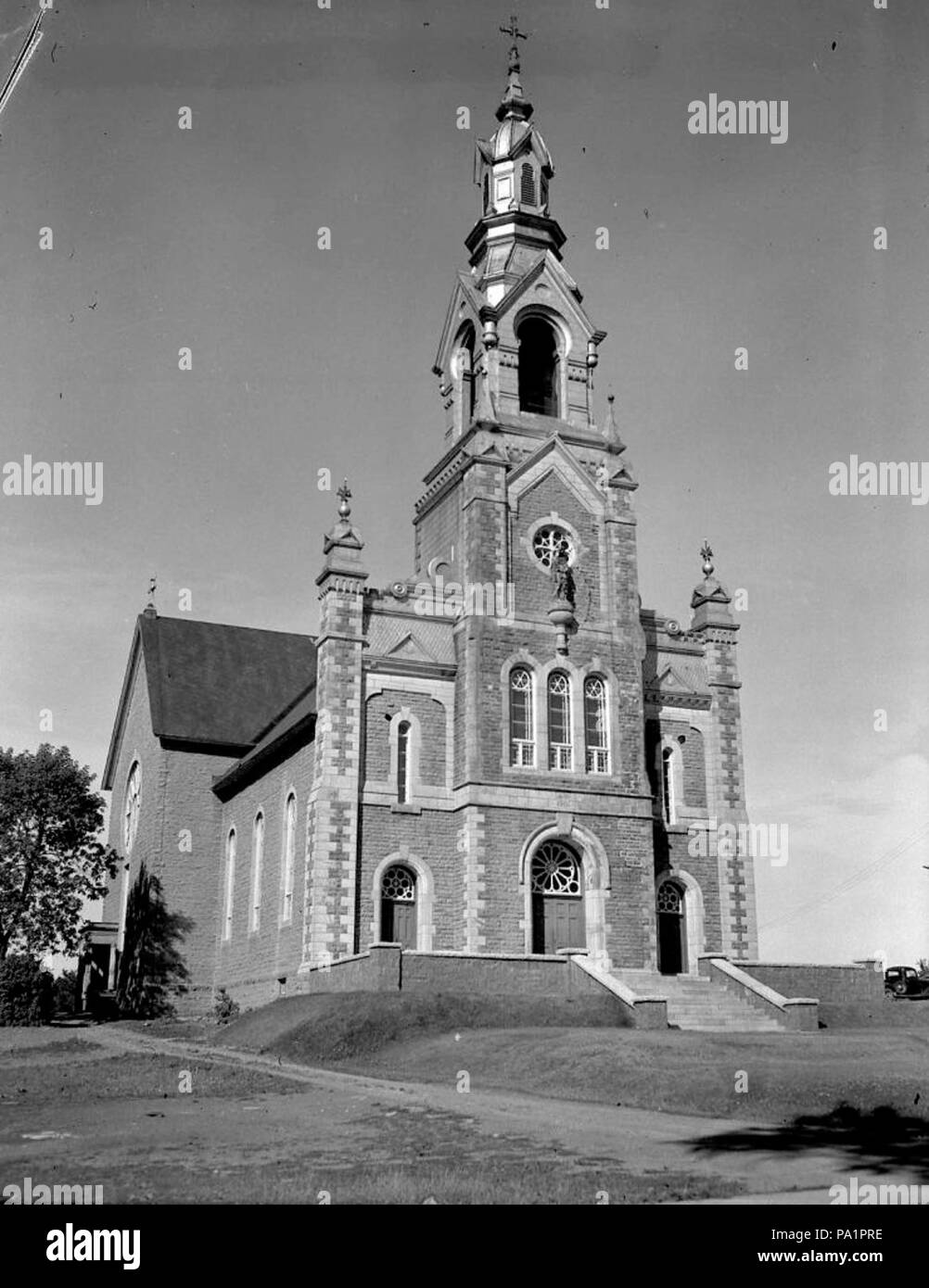 Notre dame des douleurs Black and White Stock Photos & Images Alamy