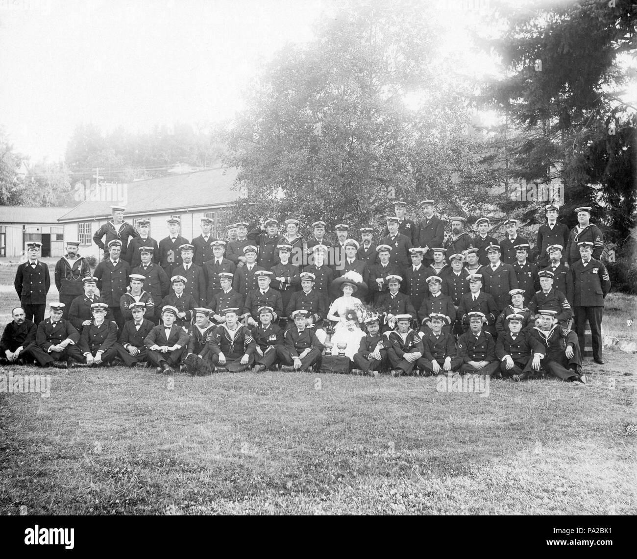 113 HMCS Rainbow crew Esquimalt BC 1910 Stock Photo