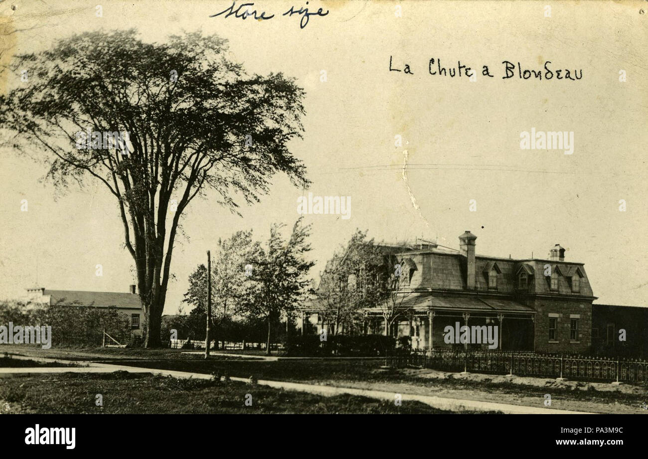 206 Presbytère de Chute à Blondeau diocèse d'Ottawa en Ontario BAnQ