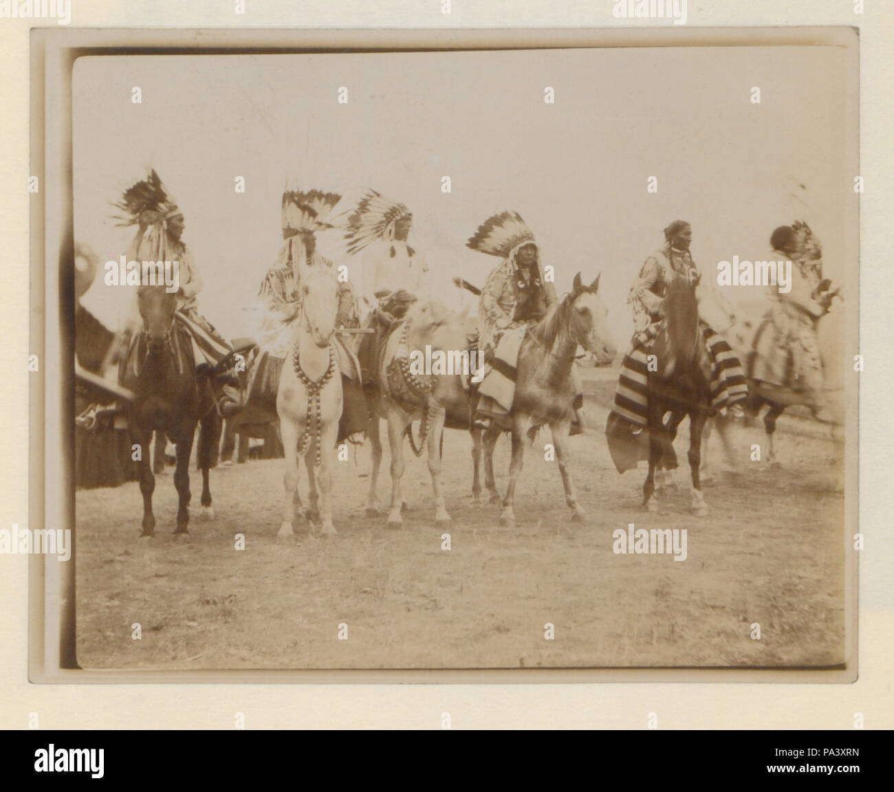 Blackfoot indian hi-res stock photography and images - Alamy
