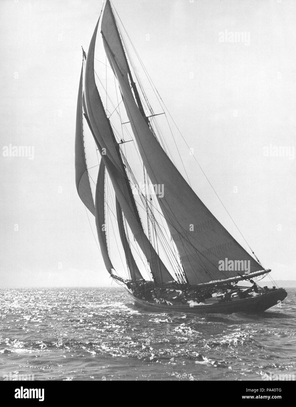 212 Bluenose Sails Away - 1921 Stock Photo - Alamy